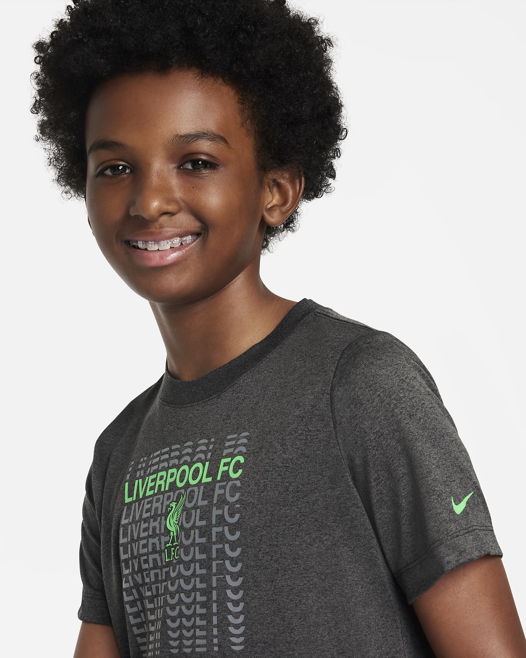 Liverpool FC Nike Soccer póló nagyobb gyerekeknek Nike HU