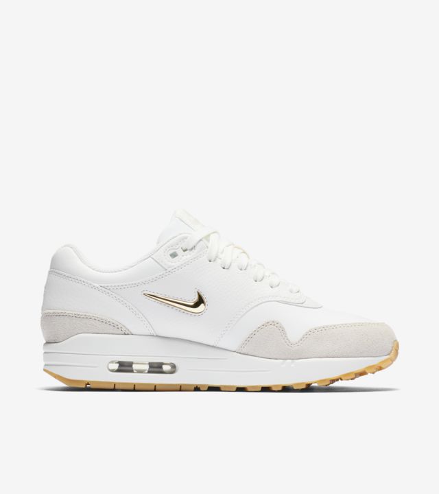 Nike Air Max Premium Summit White Metallic Gold Star Light Bone