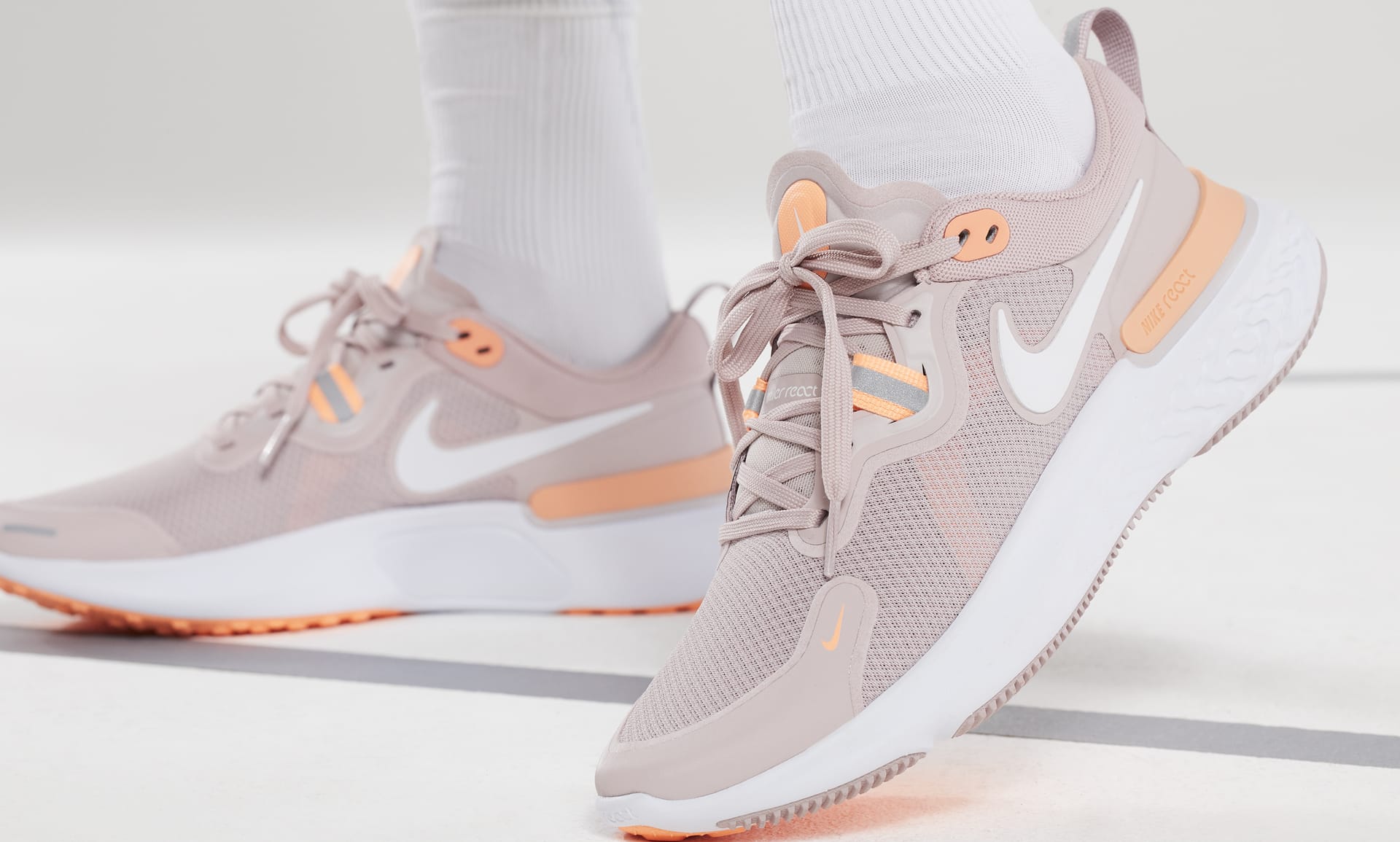 nike react miler 女子跑步鞋-耐克(nike)中国官网