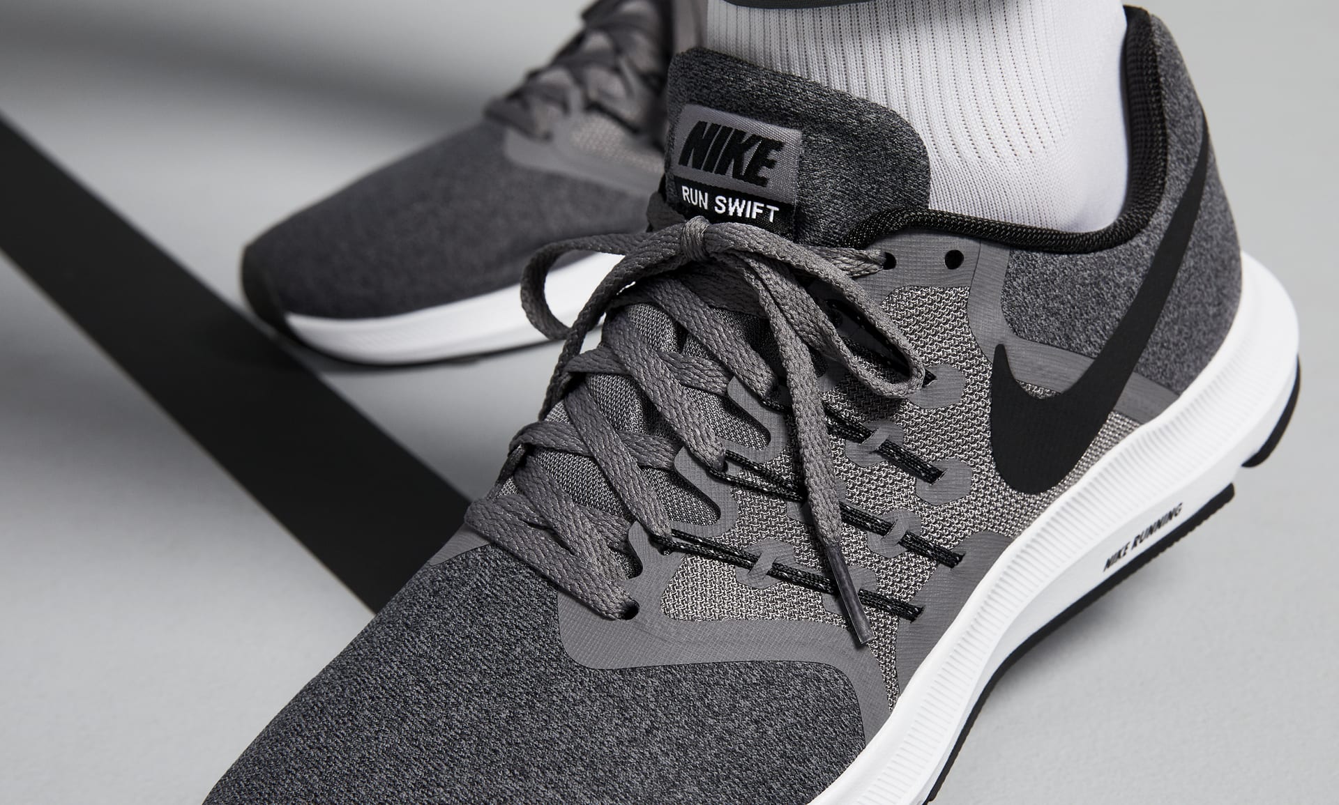nike run swift