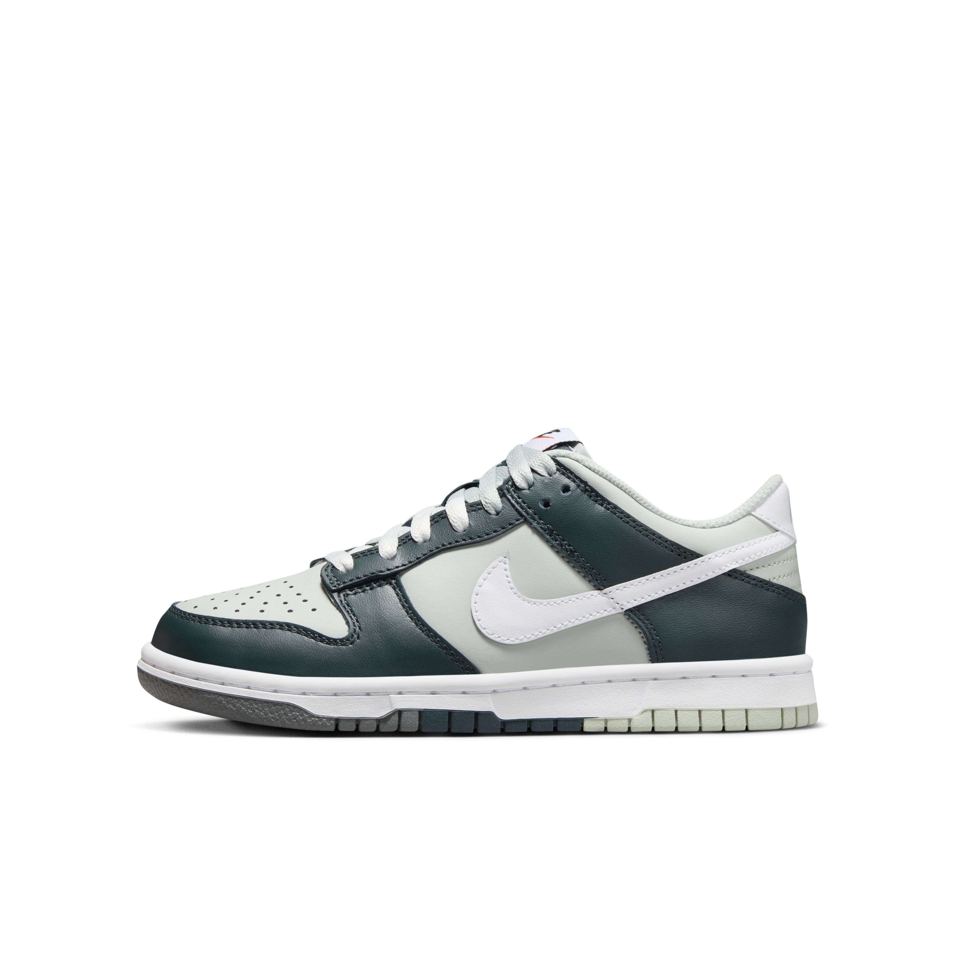 Dunk Low shoes