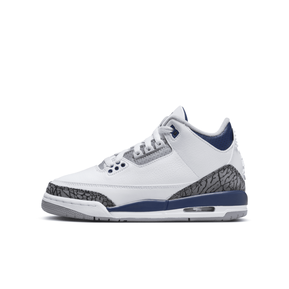 Air Jordan 3 Retro Older Kids' Shoes