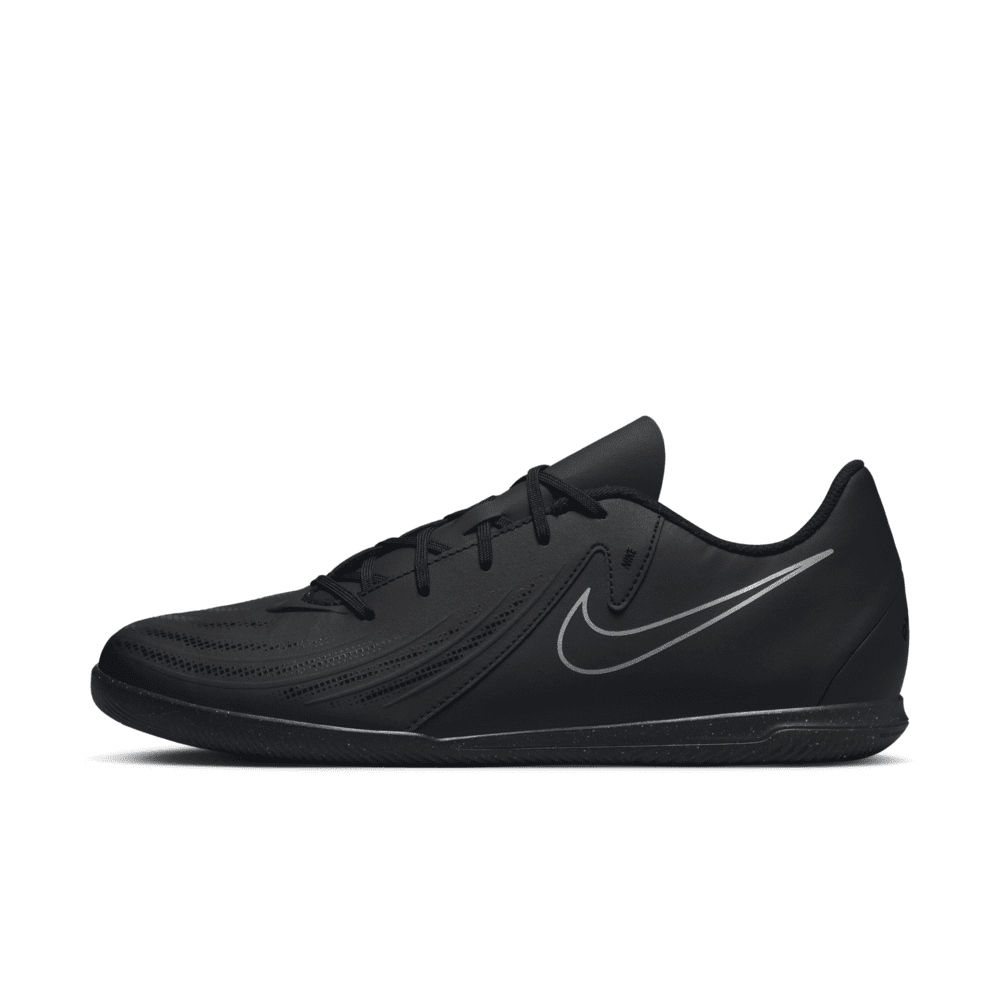 Nike Phantom GX 2 Club IC Low-Top Football Shoes