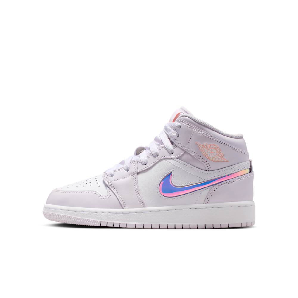 Air Jordan 1 Mid SE Older Kids' Shoes