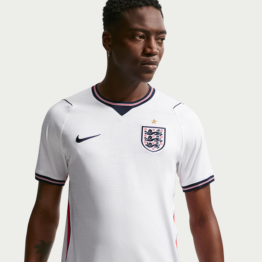 Camisola de futebol Nike Dri-FIT do equipamento principal Stadium Seleção Inglesa 2026 para homem - Branco
