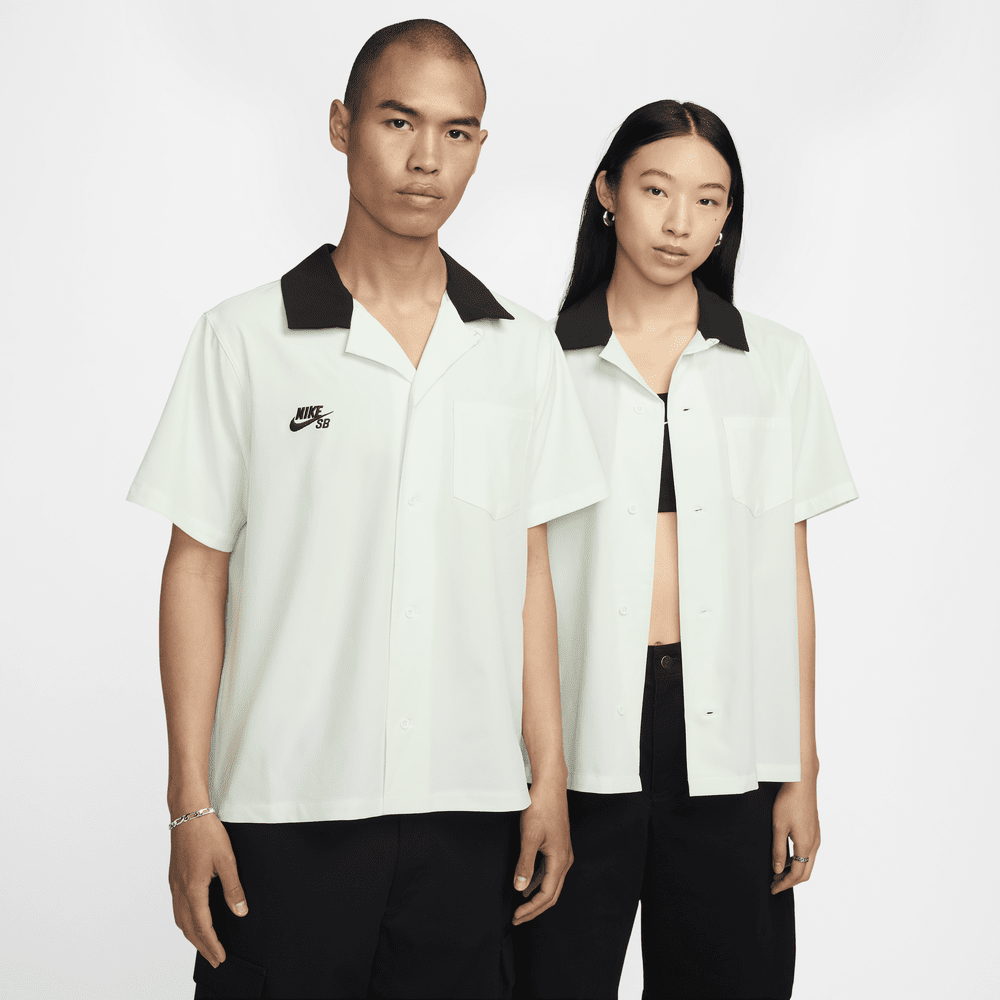 Nike SB Short-Sleeve Button-Down Skate Bowler Top