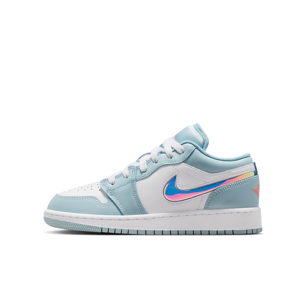 Air Jordan 1 Low SE Older Kids' Shoes