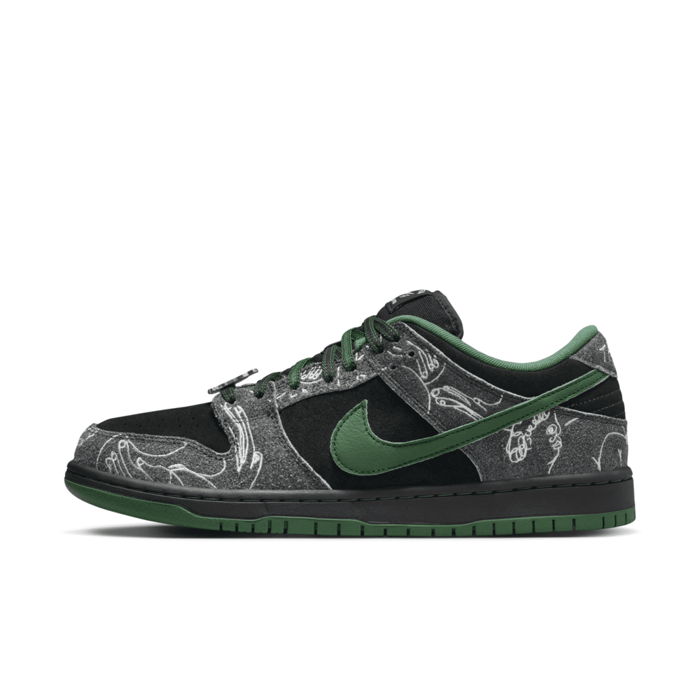 Nike SB Dunk Low Skate Shoes