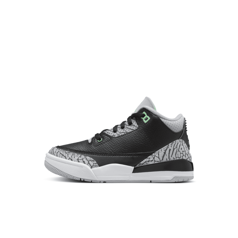 Jordan 3 Retro 'Green Glow' Younger Kids' Shoes