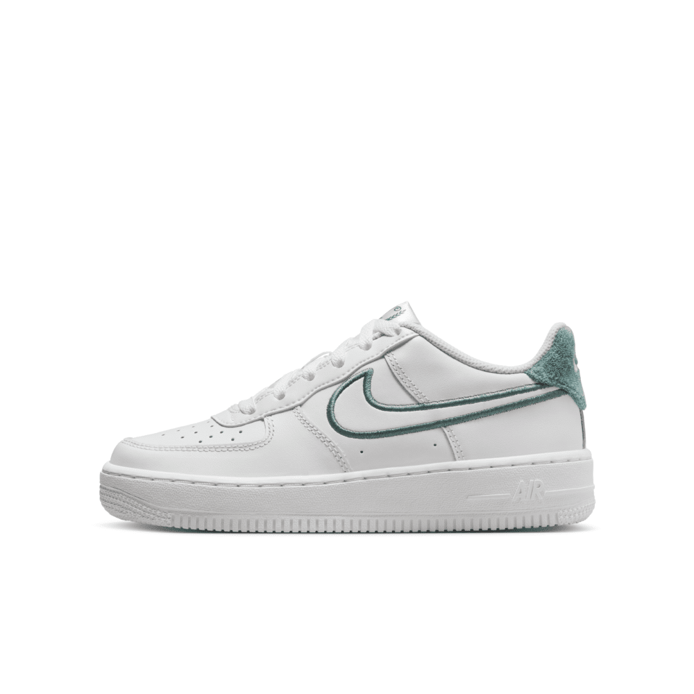 Nike Air Force 1 LV8 3 Older Kids' Shoes