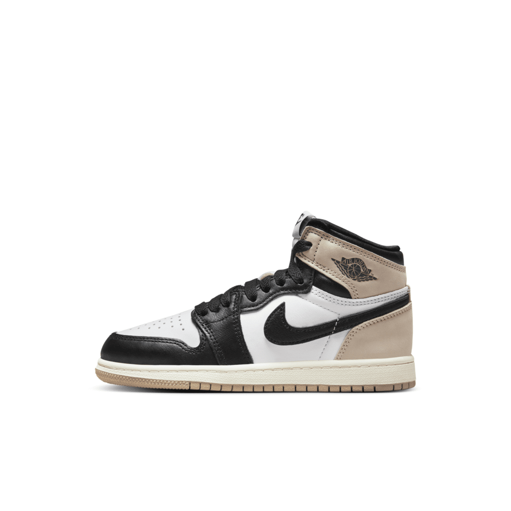 Jordan 1 Retro High OG 'Latte' Younger Kids' Shoes