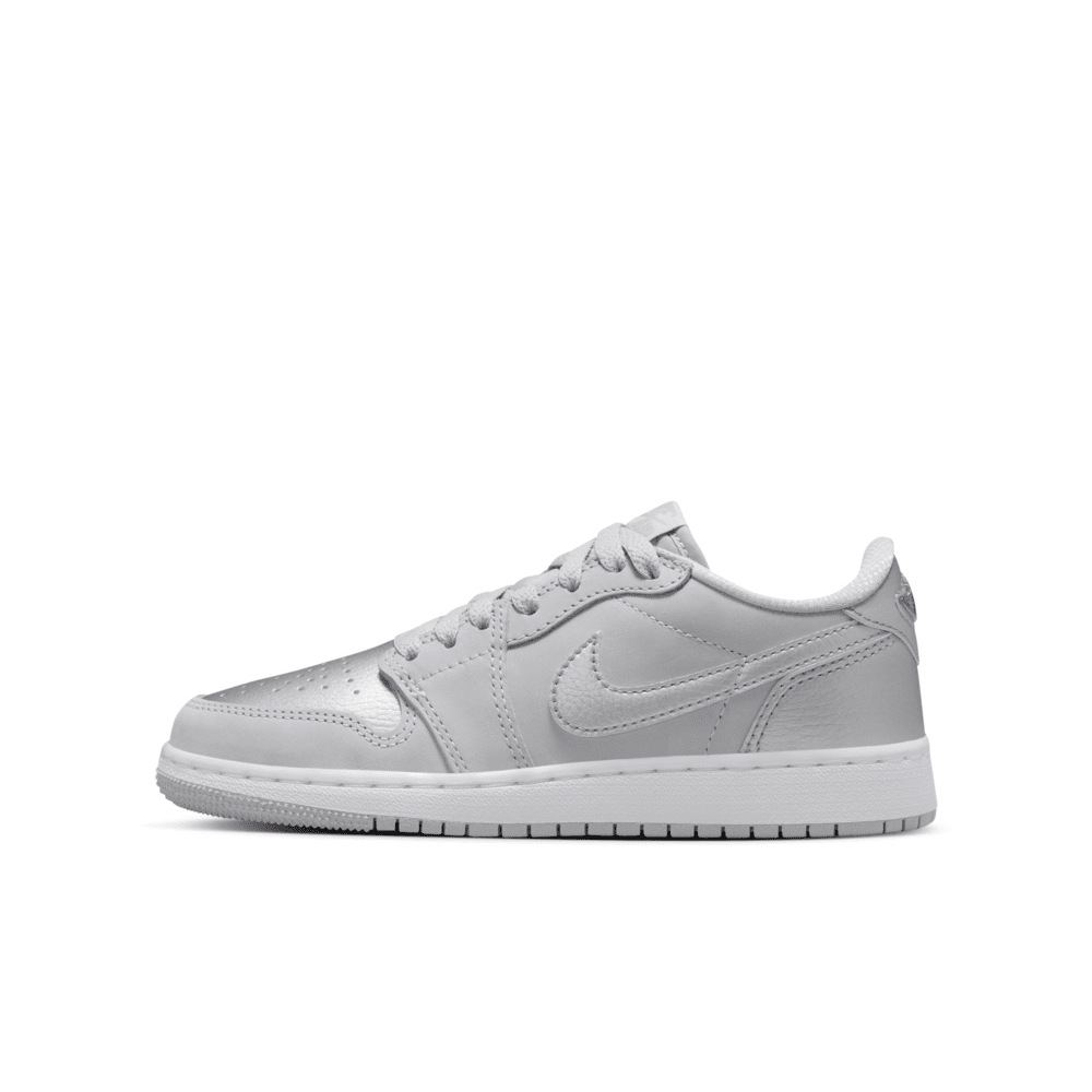 Air Jordan 1 Low OG 'Silver' Older Kids' Shoes