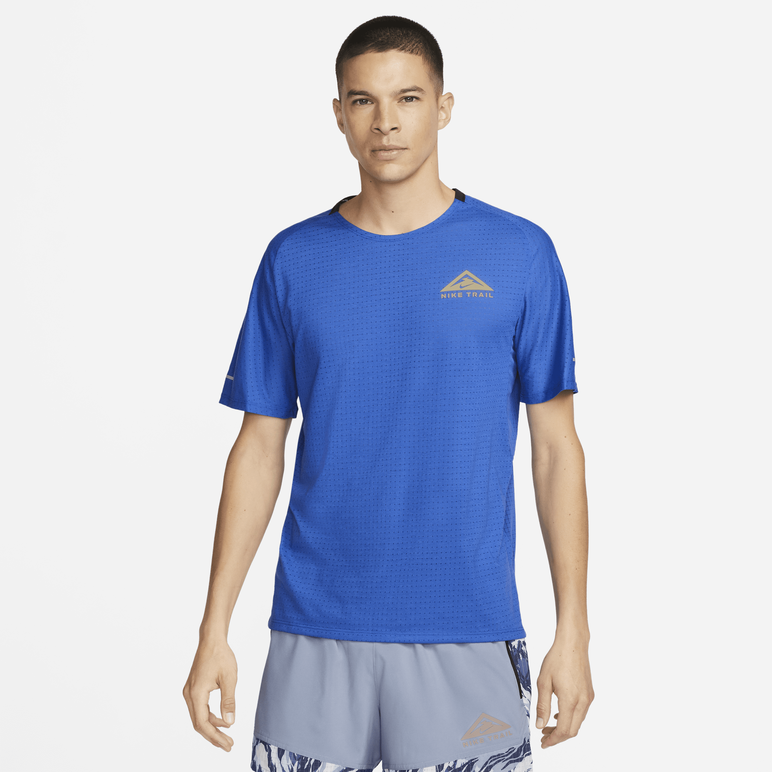 Nike Men's Trail Solar Chase Dri-fit Short-sleeve Running Top In Blue