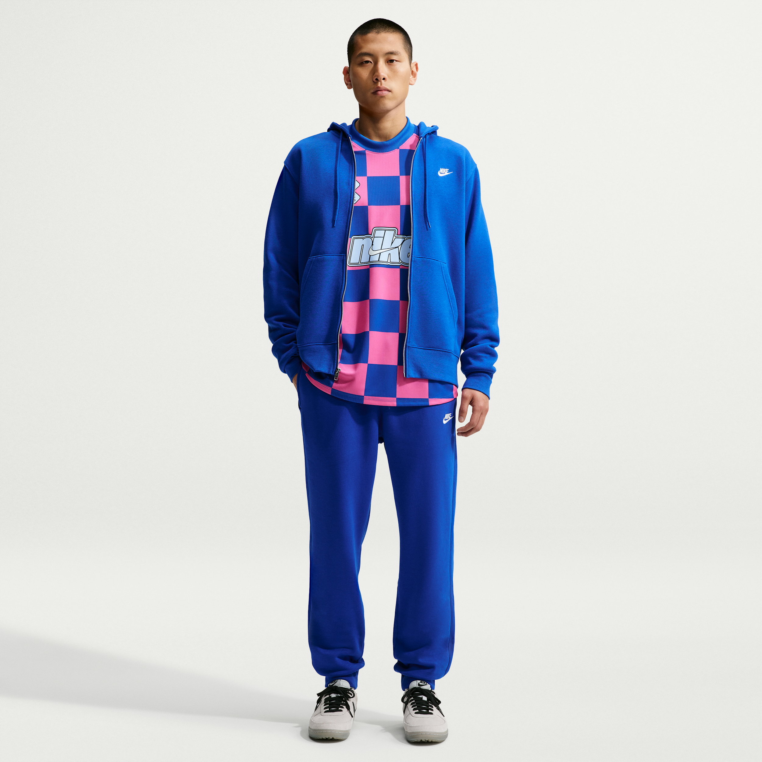 Men's Nike Sportswear Club Jogger Pants in Blue | FN3787-417
