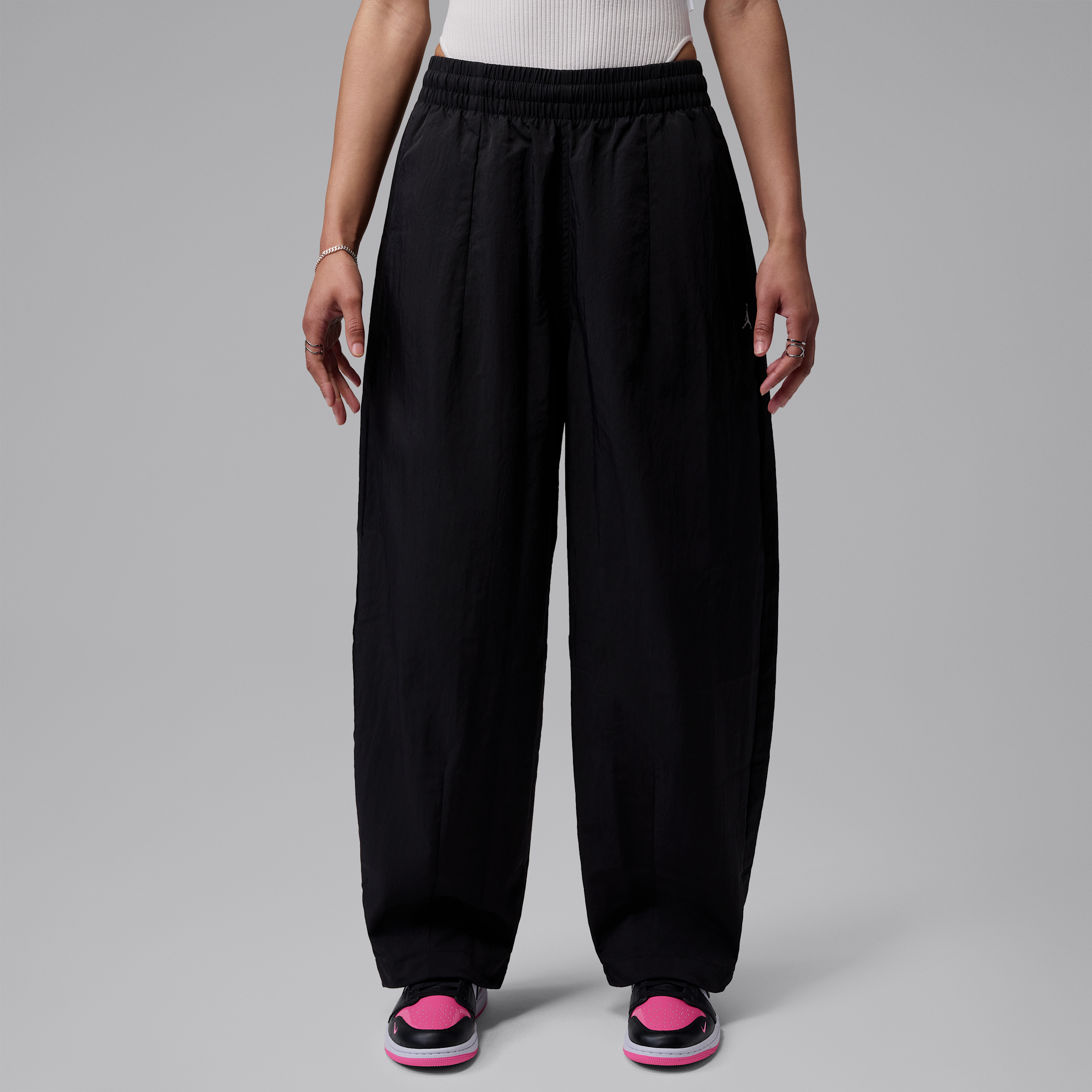Women's Jordan Brooklyn Woven Pants in Black | IM6952-010
