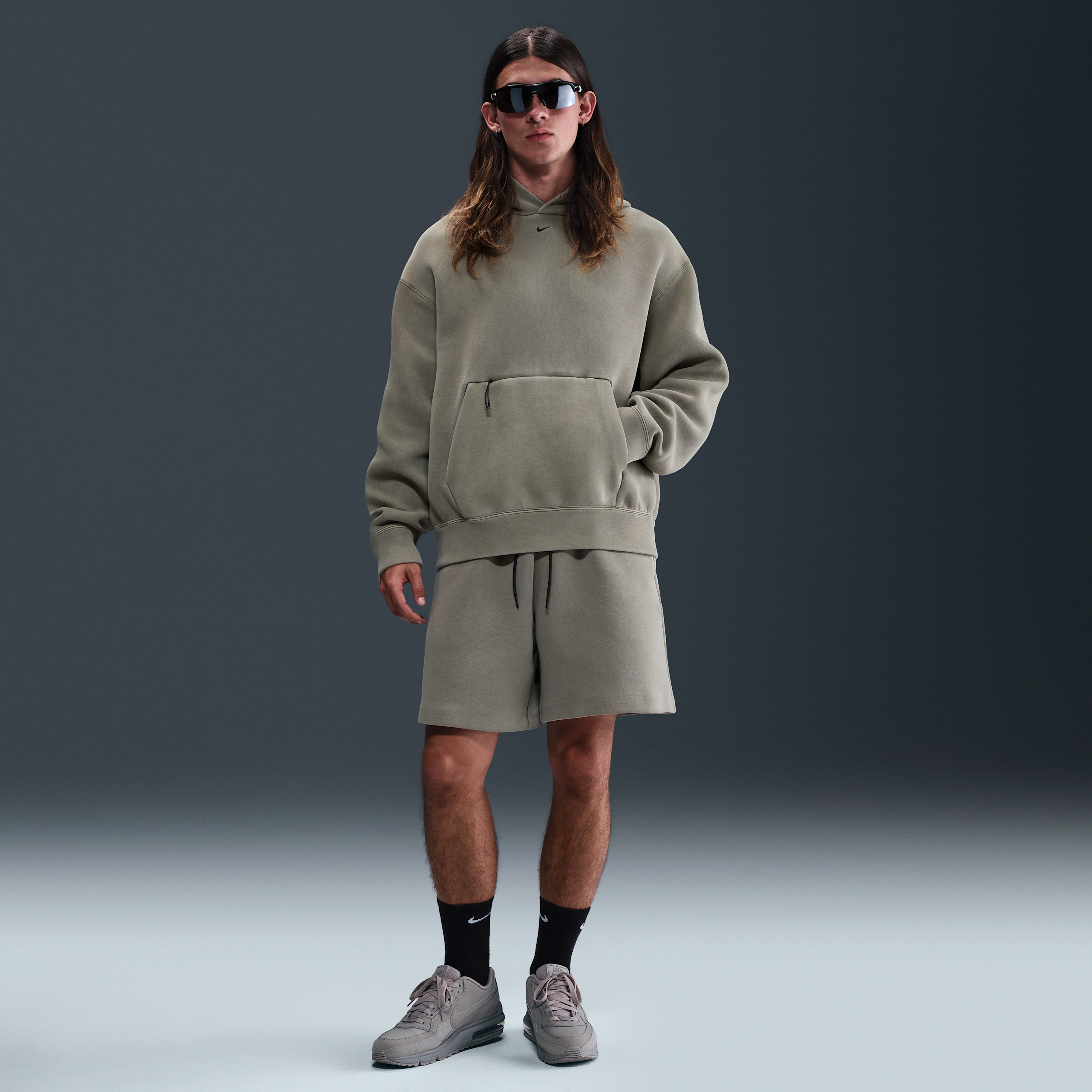 Nike Men's Tech Fleece Shorts In Green