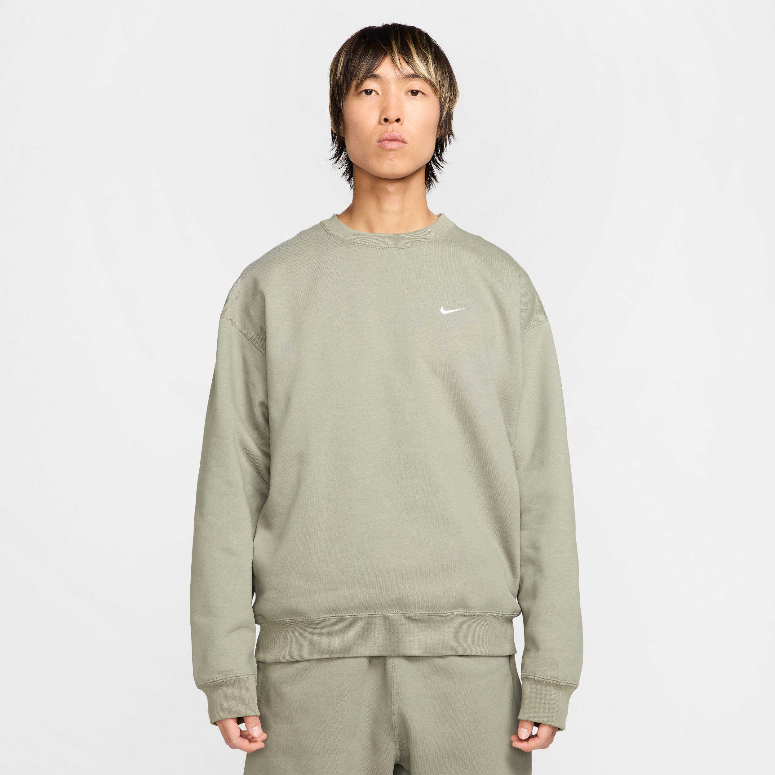 Nike Men's Solo Swoosh Fleece Crew In Green