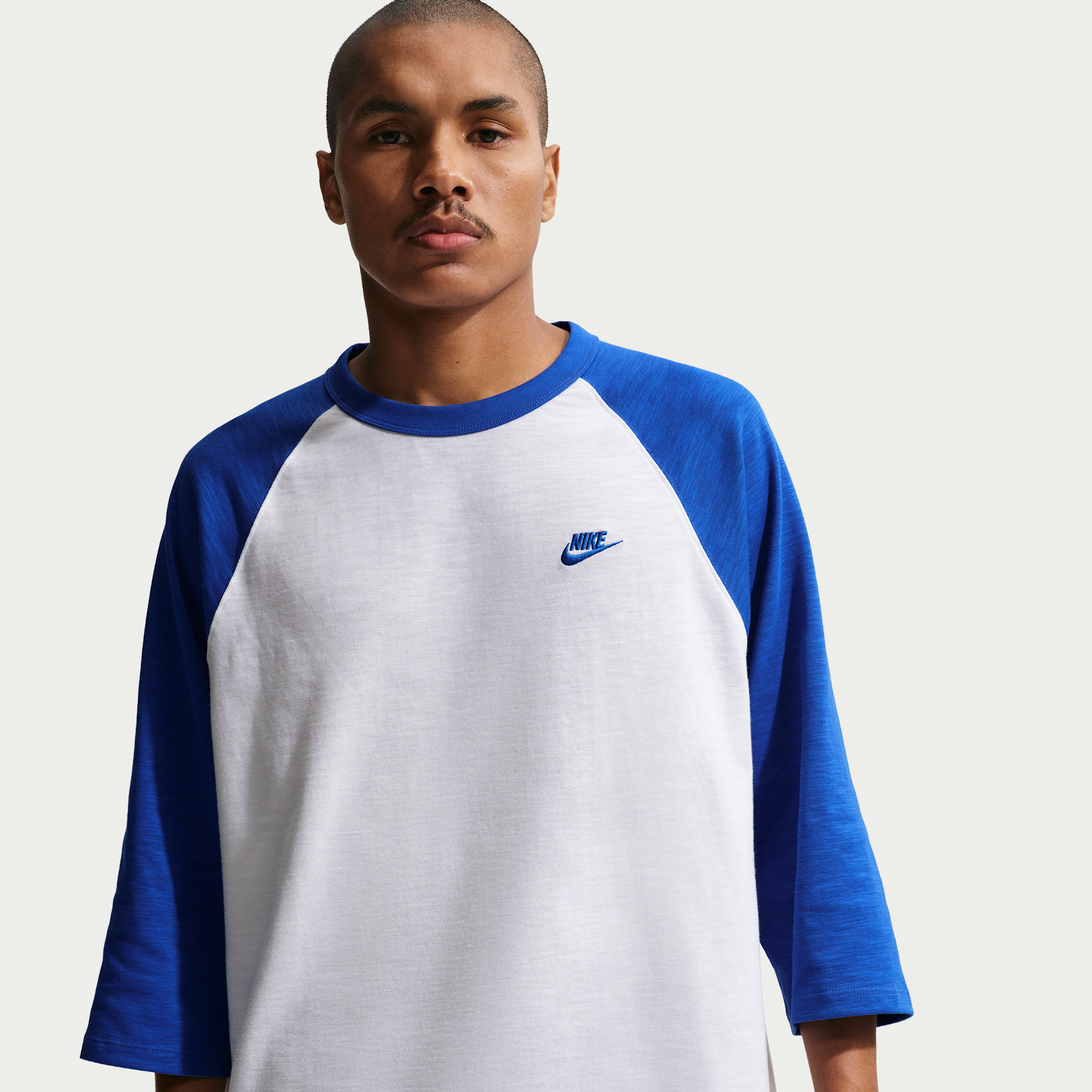 Men's Nike Sportswear Club 3/4-Sleeve Raglan Top in Blue | IF0755-480