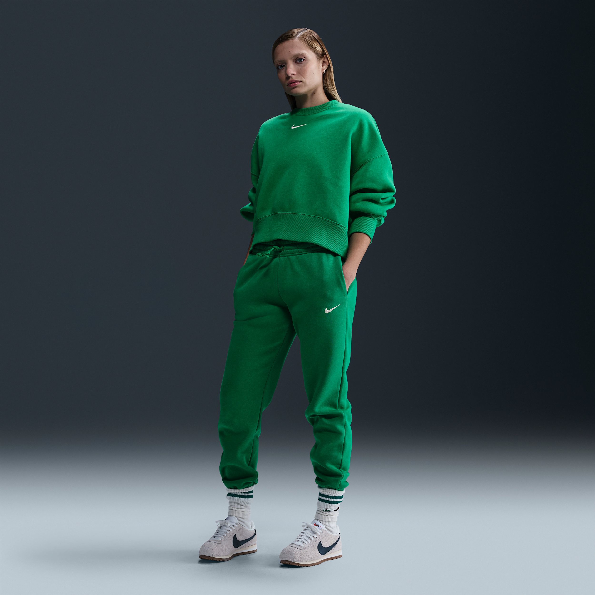 Nike Sportswear Phoenix Fleece Mid Rise Joggers In Green