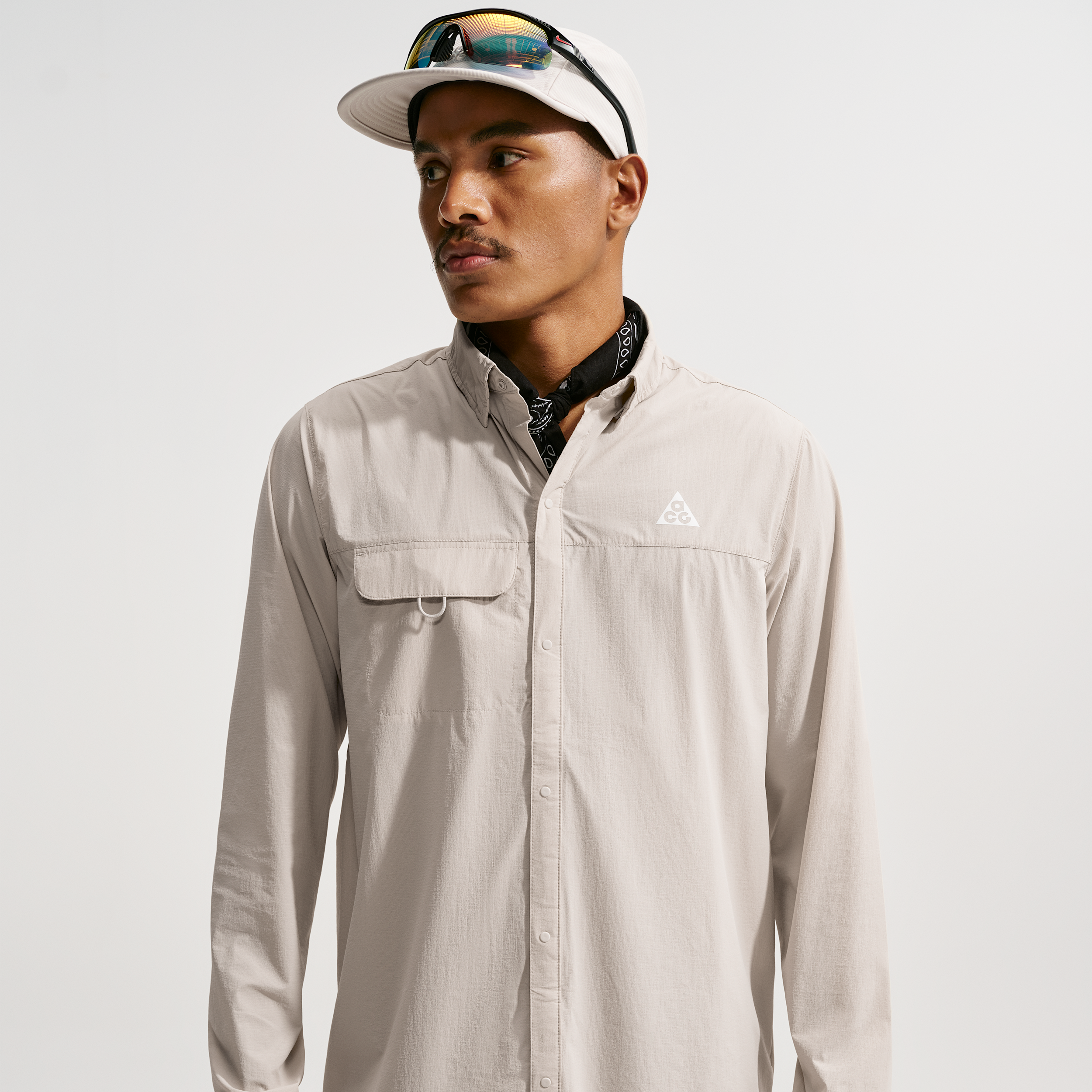 Men's Nike ACG Aireez Long-Sleeve Button-Up Trail Running Top in Brown | IM5144-236