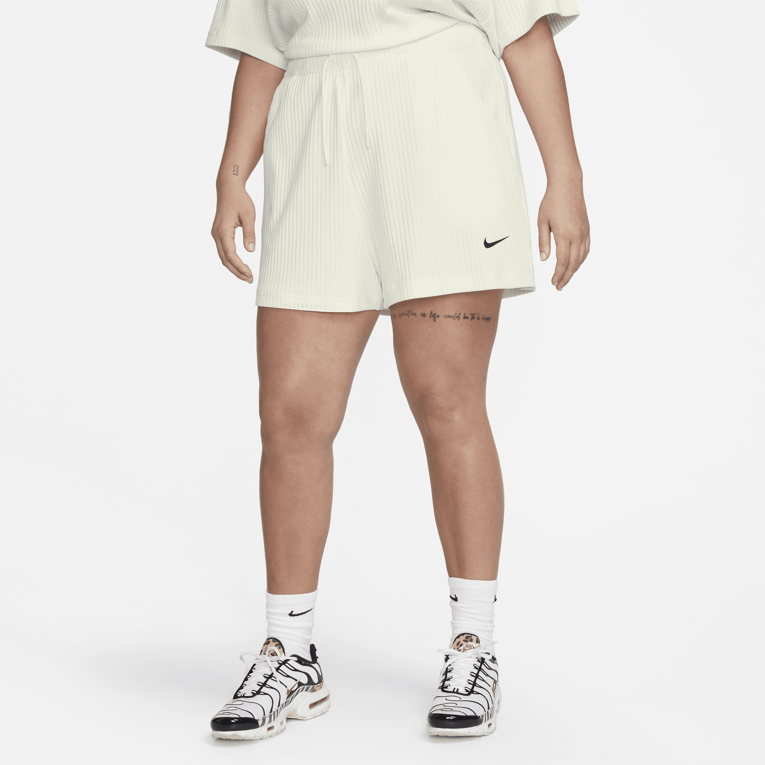 Nike Women's  Sportswear High-waisted Ribbed Jersey Shorts (plus Size) In White