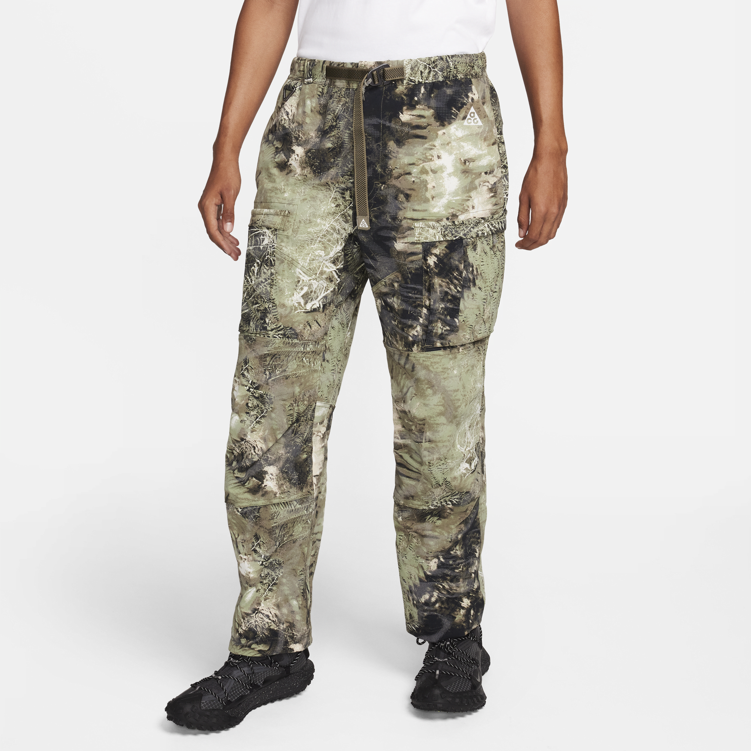 Shop Nike Men's  Acg "smith Summit" Allover Print Cargo Pants In Green