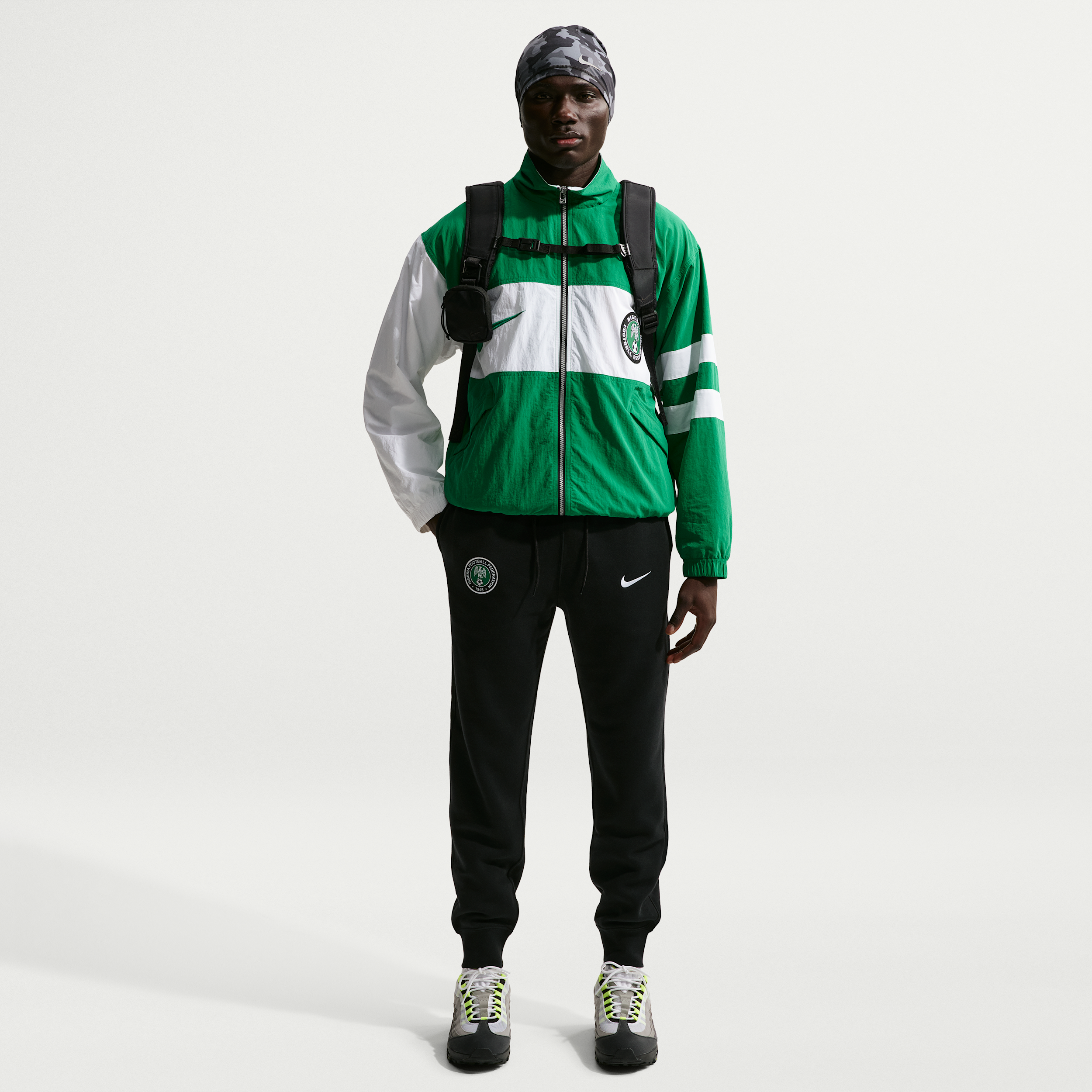 Nigeria Club Nike Men's Soccer Jogger Pants in Black | IB6290-010