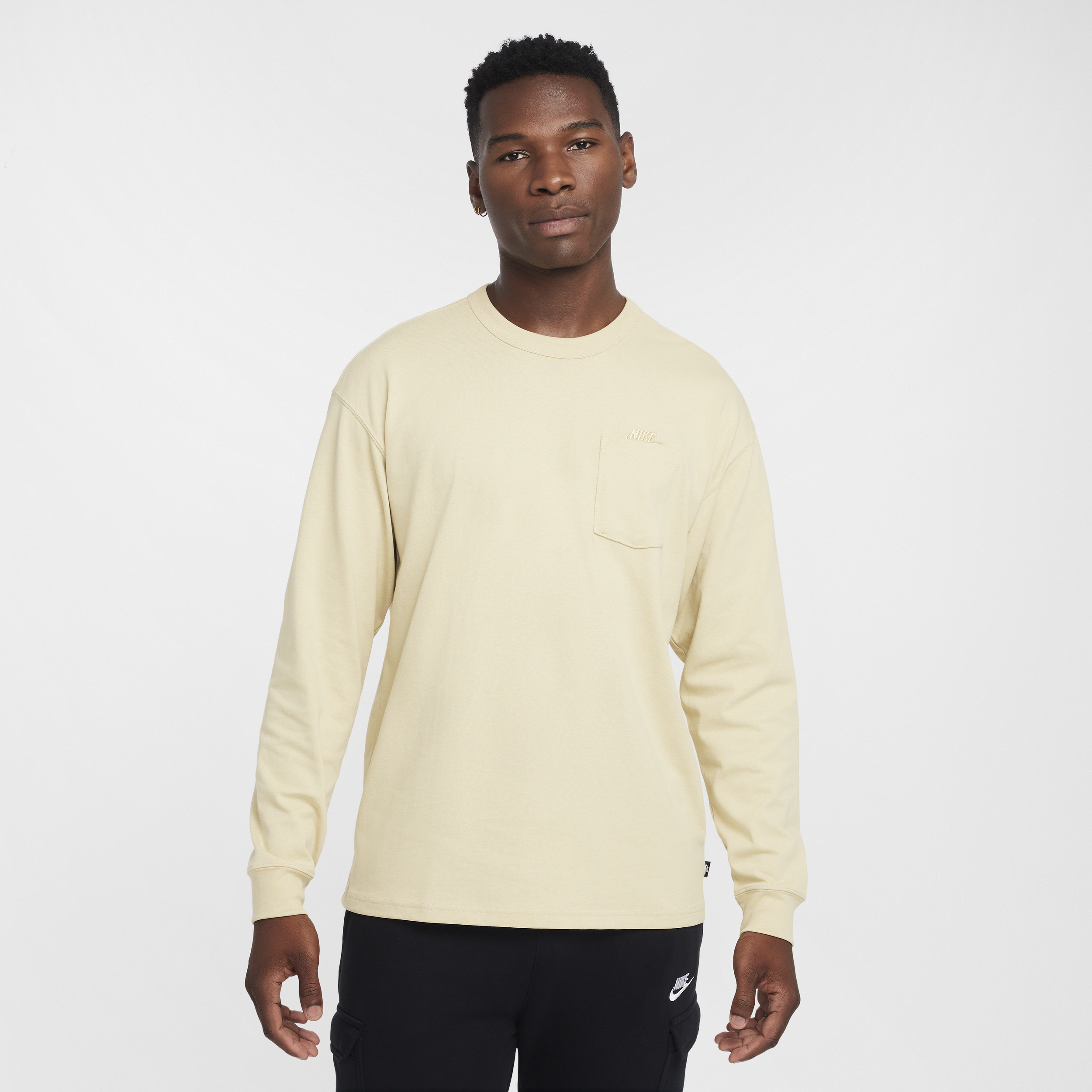 Nike Men's  Sportswear Premium Essentials Long-sleeve Pocket T-shirt In Brown