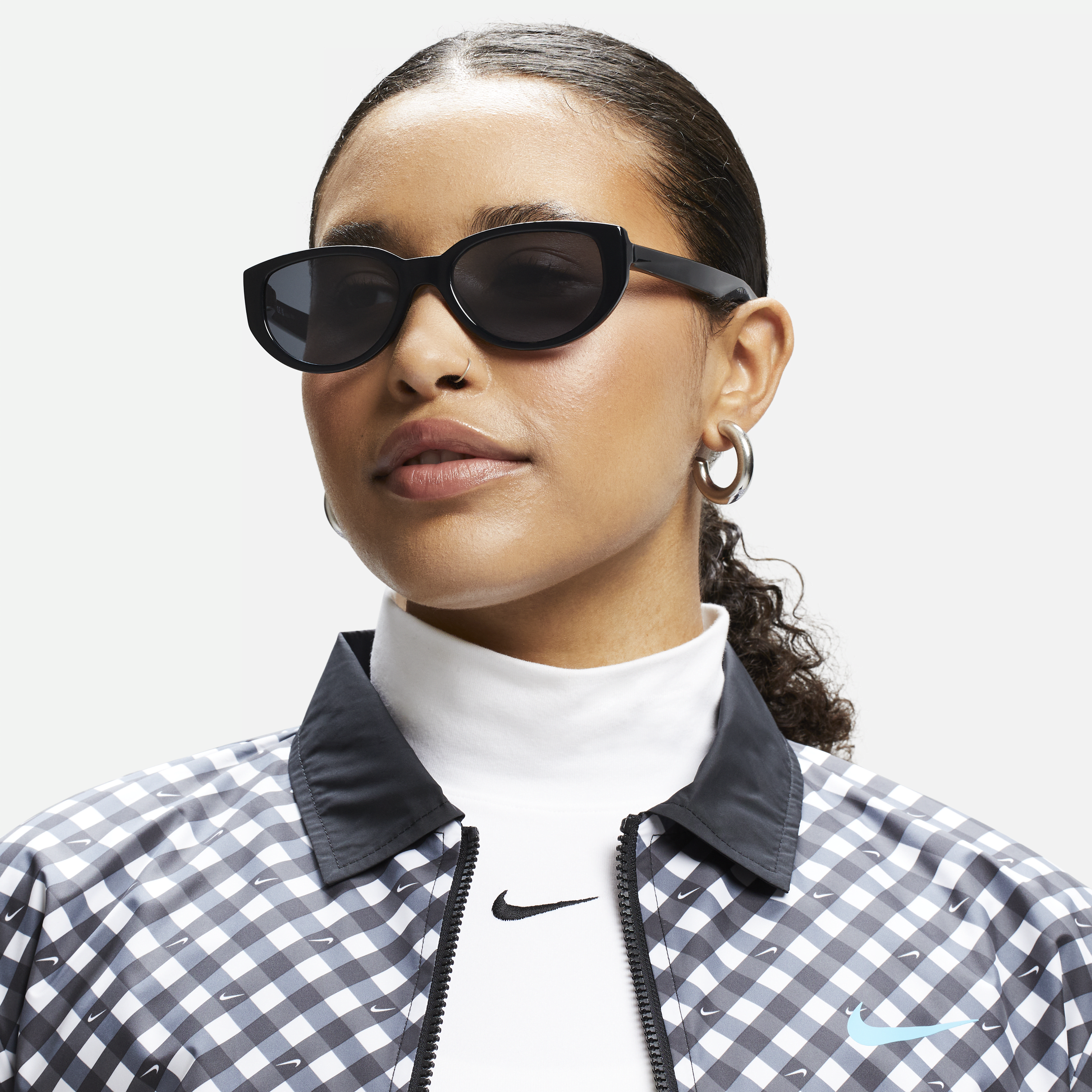 Nike Unisex Nv07 Sunglasses In Black