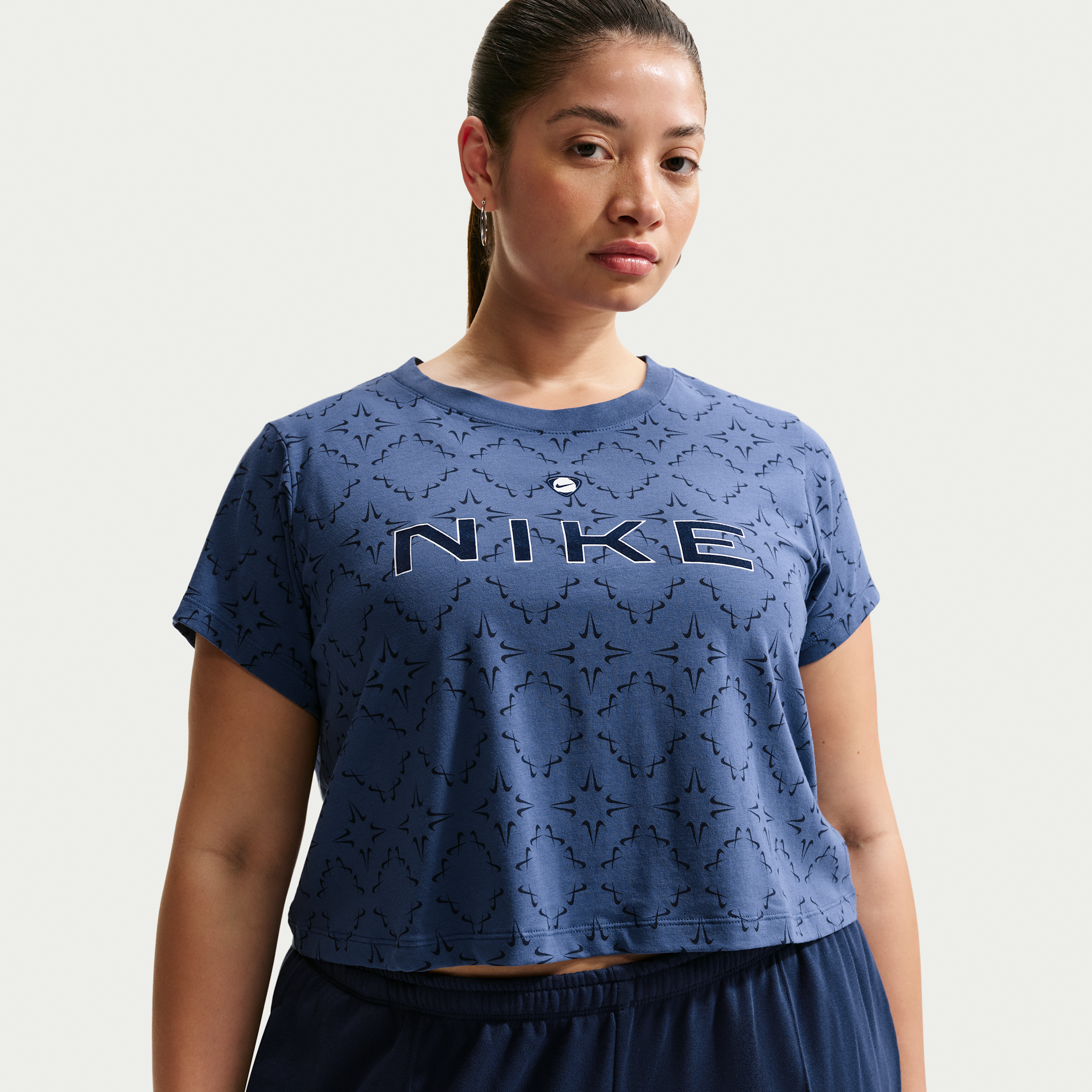 Women's Nike Sportswear Chill Knit Slim Cropped T-Shirt (Plus Size) in Blue | II3660-461