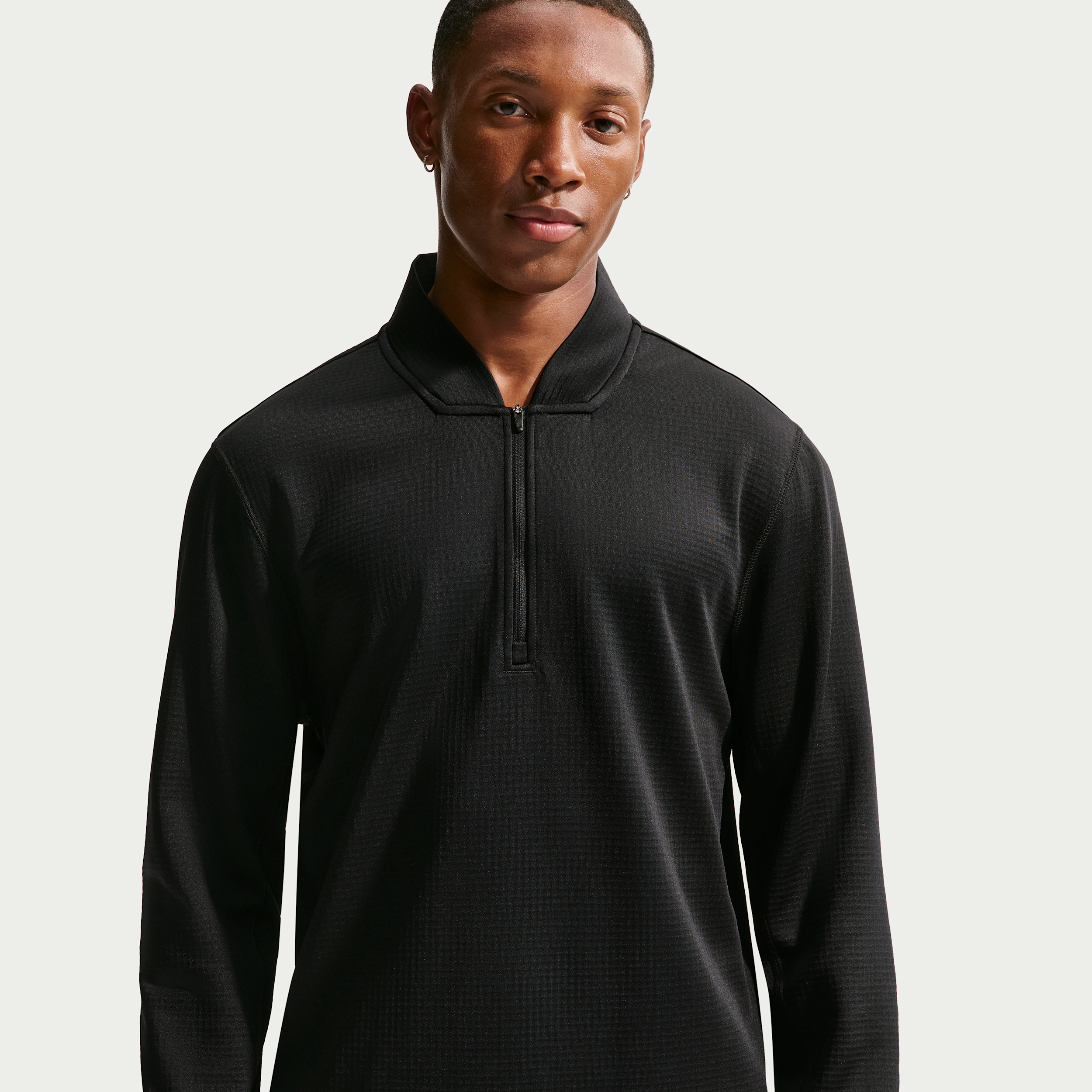 Nike Men's Velocity Therma-FIT 1/2-Zip Golf Top in Black | IB0307-010