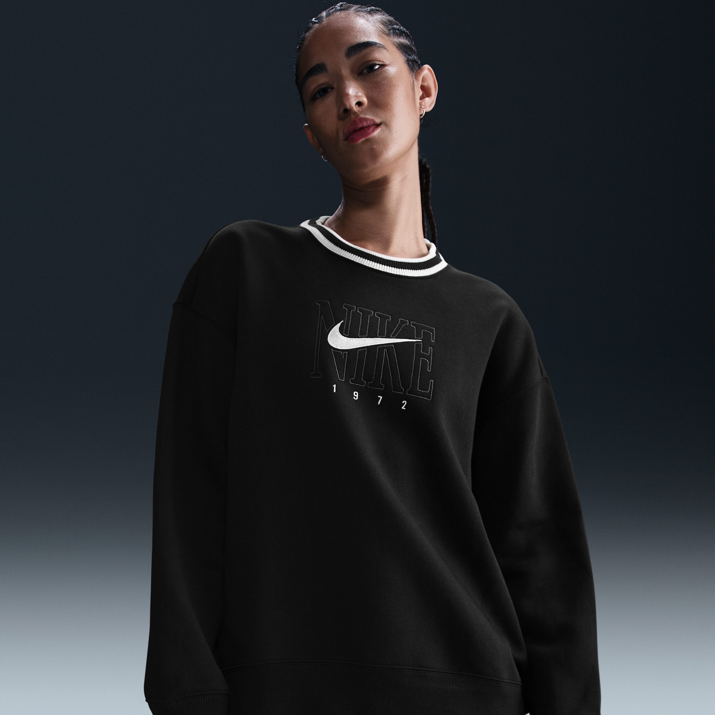Nike Sportswear Phoenix Embroidered Oversize Long Fleece Sweatshirt In Black
