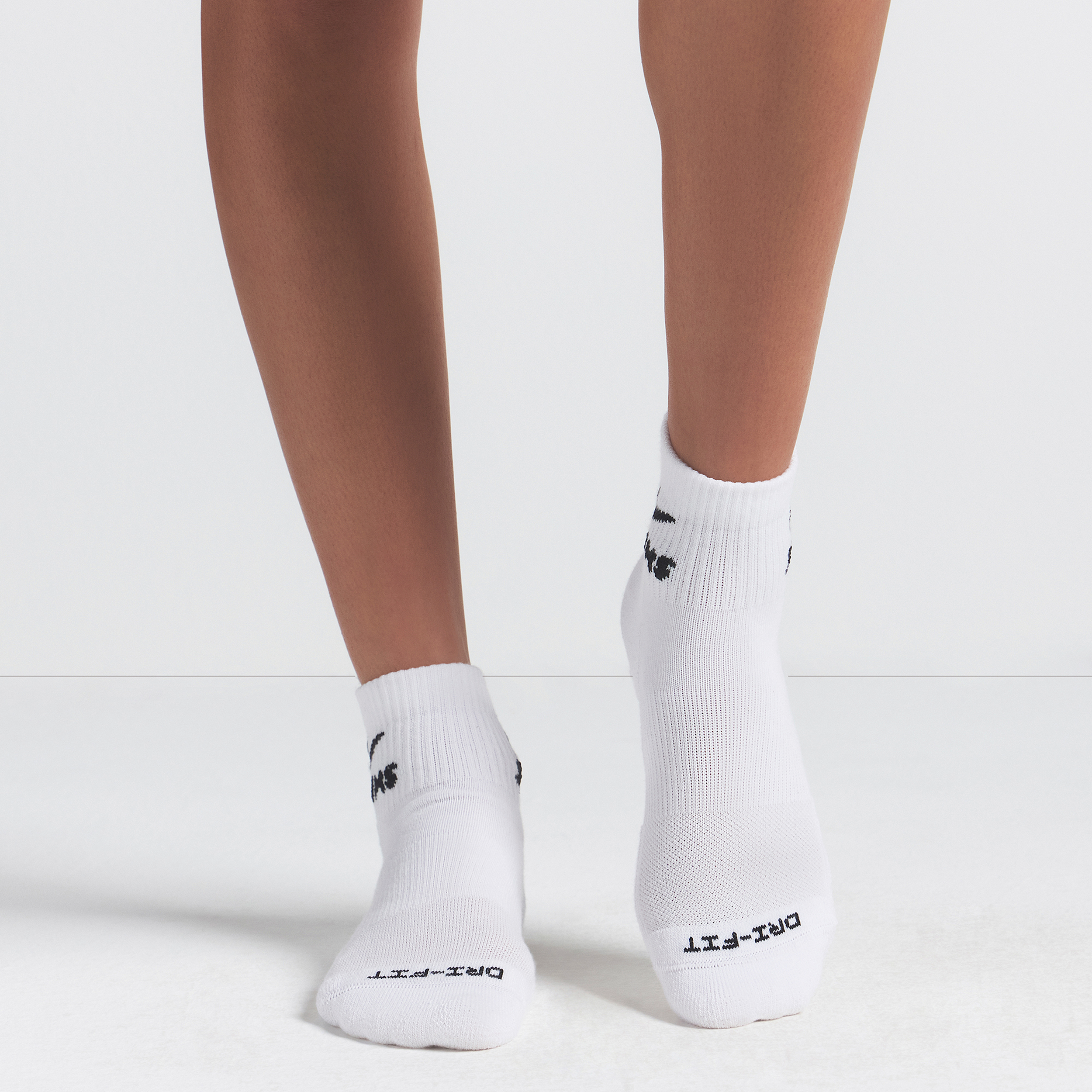 Nike Women's SKIMS Dri-FIT Quarter Socks (3 Pairs) in White | IQ8106-902