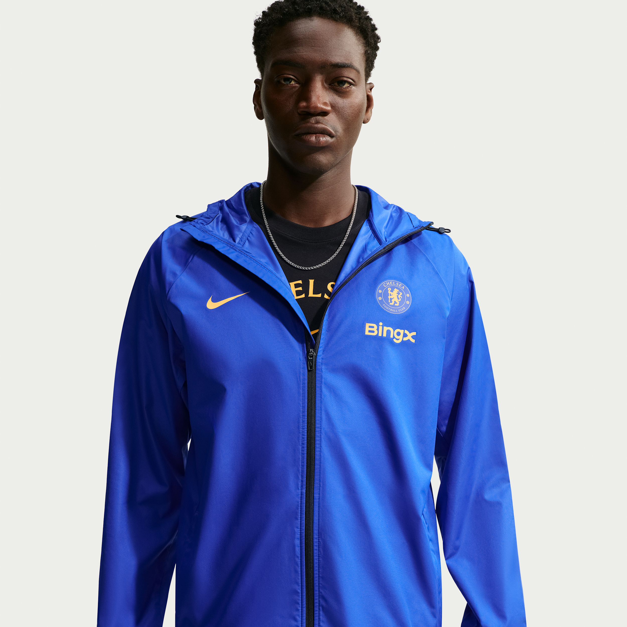 Chelsea FC Academy Pro Nike Men's Storm-FIT Soccer Hooded Rain Jacket in Blue | IU0666-452