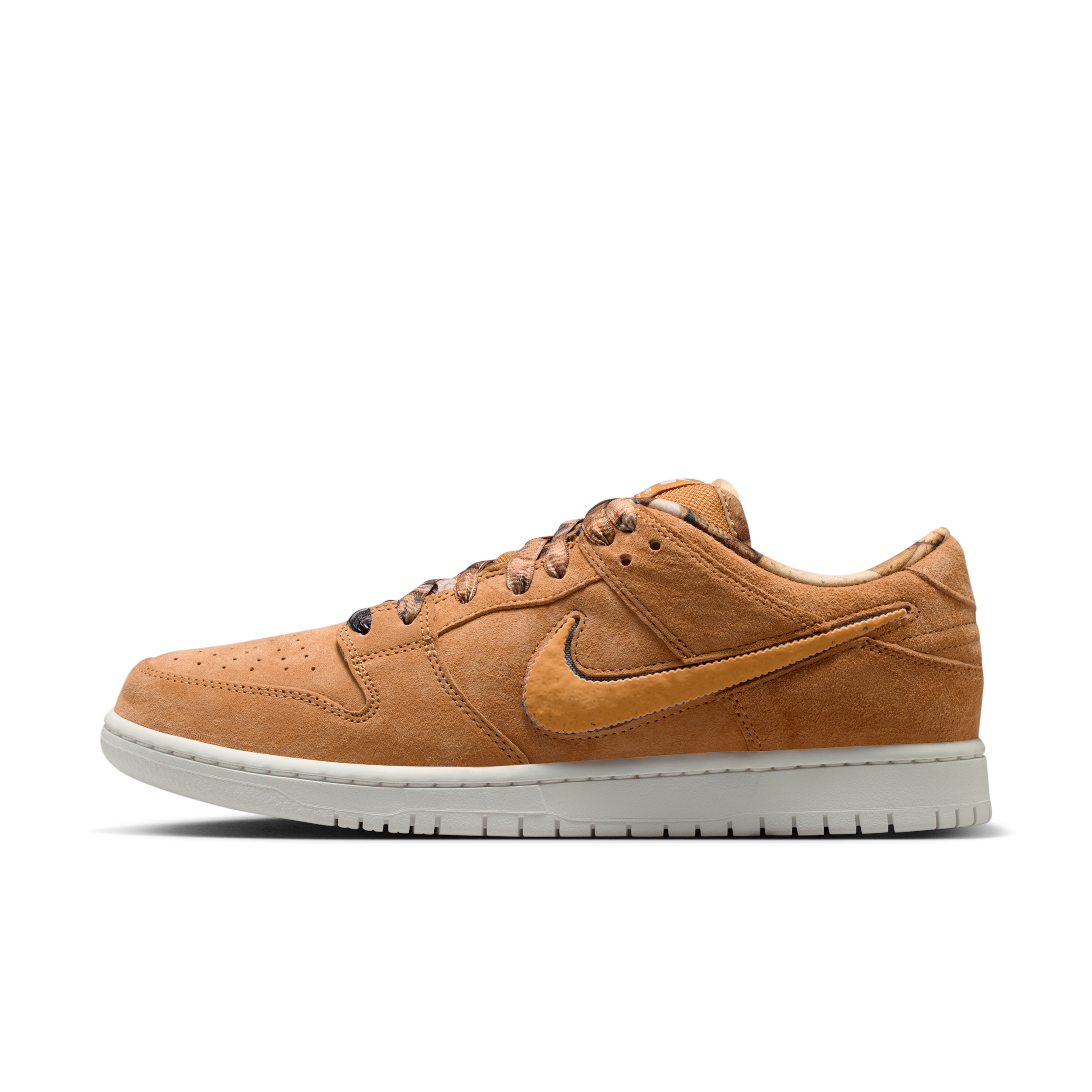 Men's Nike SB Dunk Low Pro Skate Shoes in Brown | IO9508-200