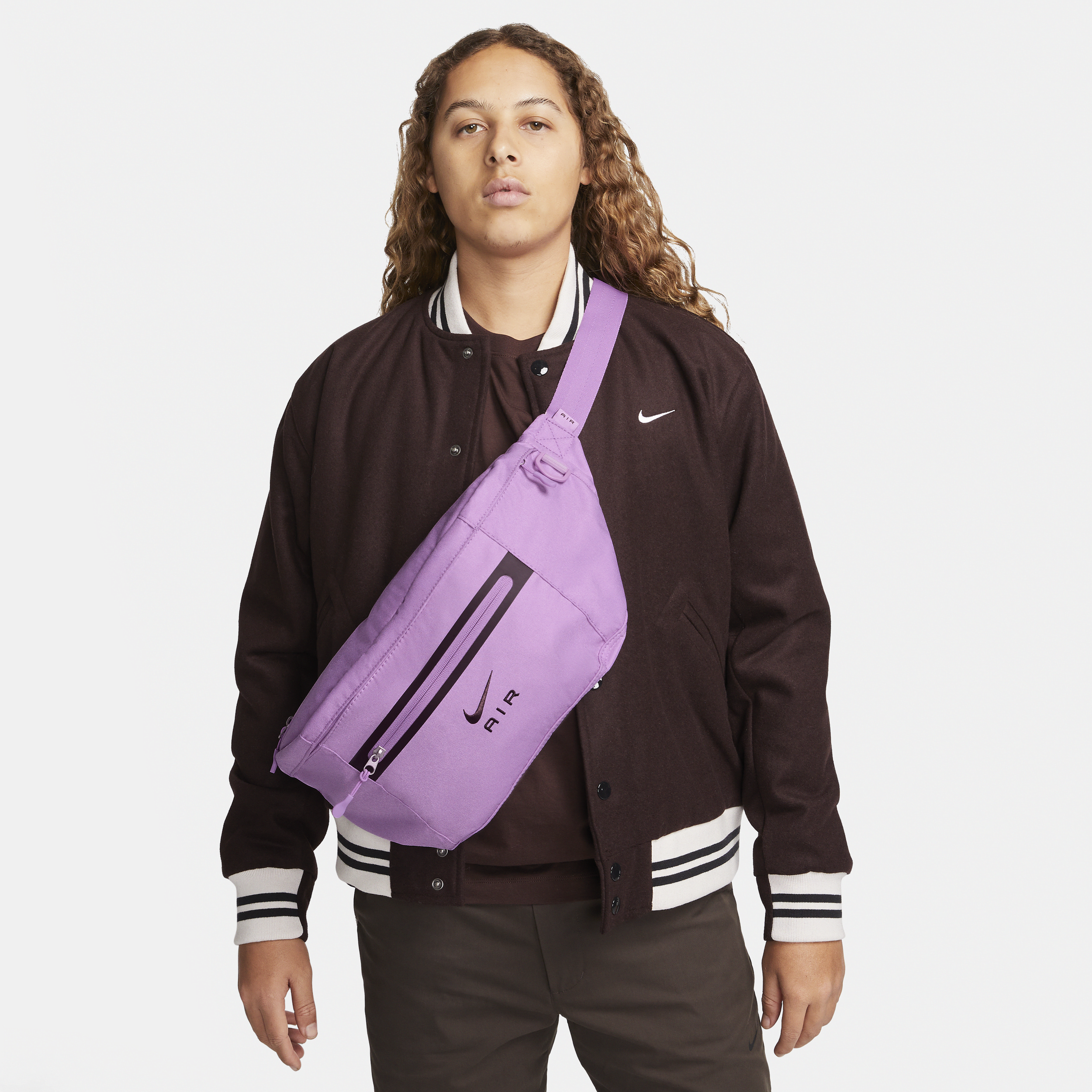 Nike Unisex Elemental Premium Fanny Pack (8l) In Purple