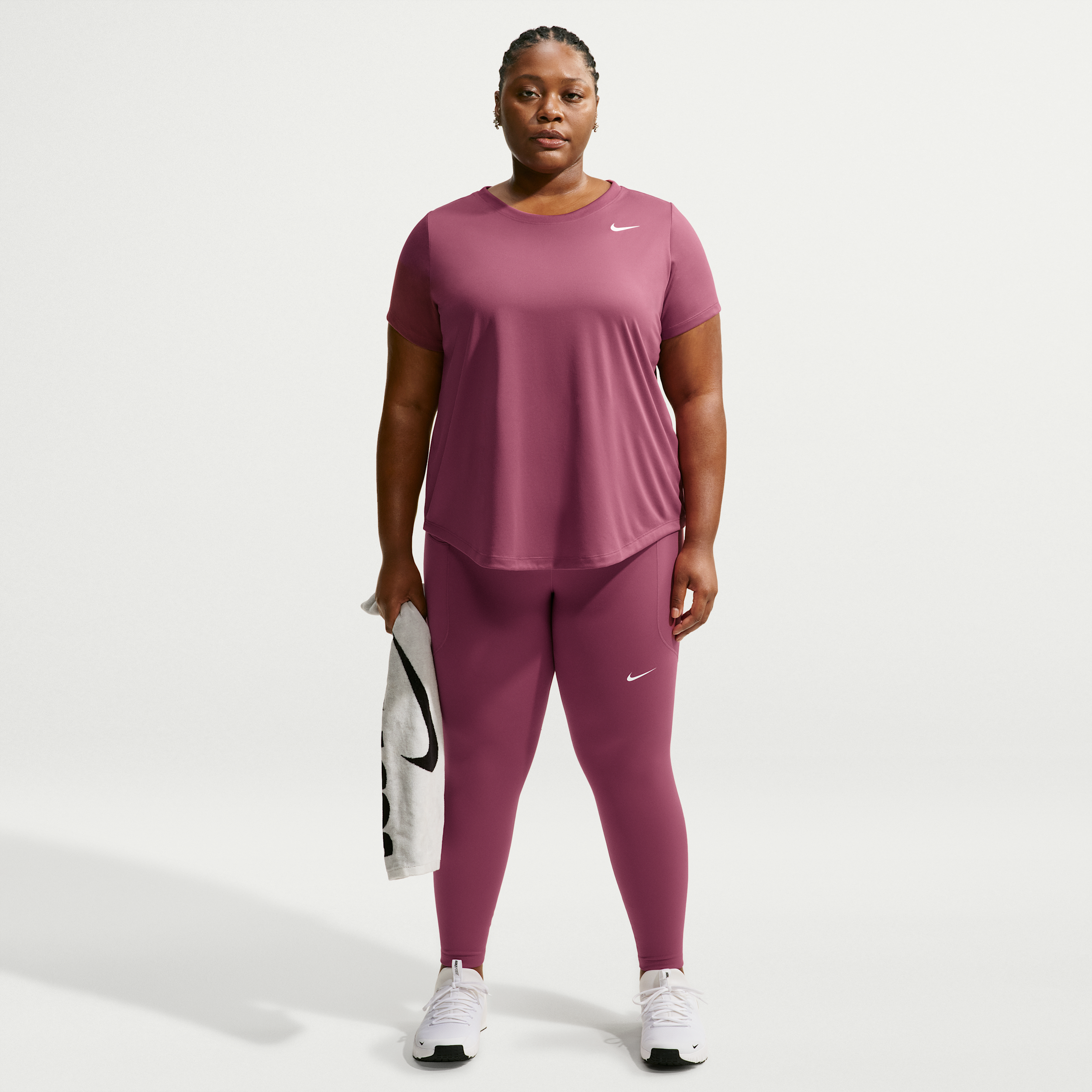 Nike Women's One High-Waisted 7/8 Leggings with Pockets (Plus Size) in Red | FN3243-654