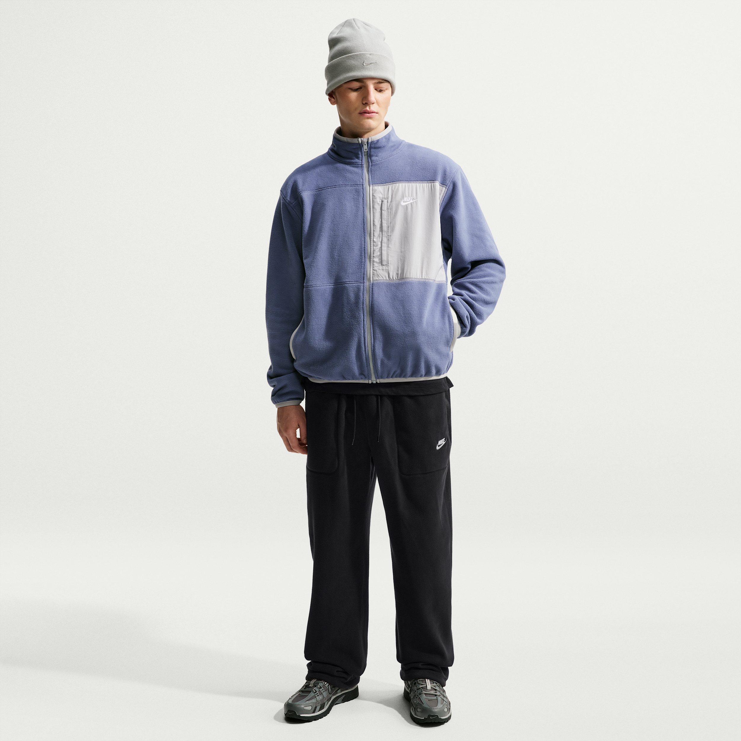 Nike Men's Club Therma-FIT Pants in Black | IX7026-010