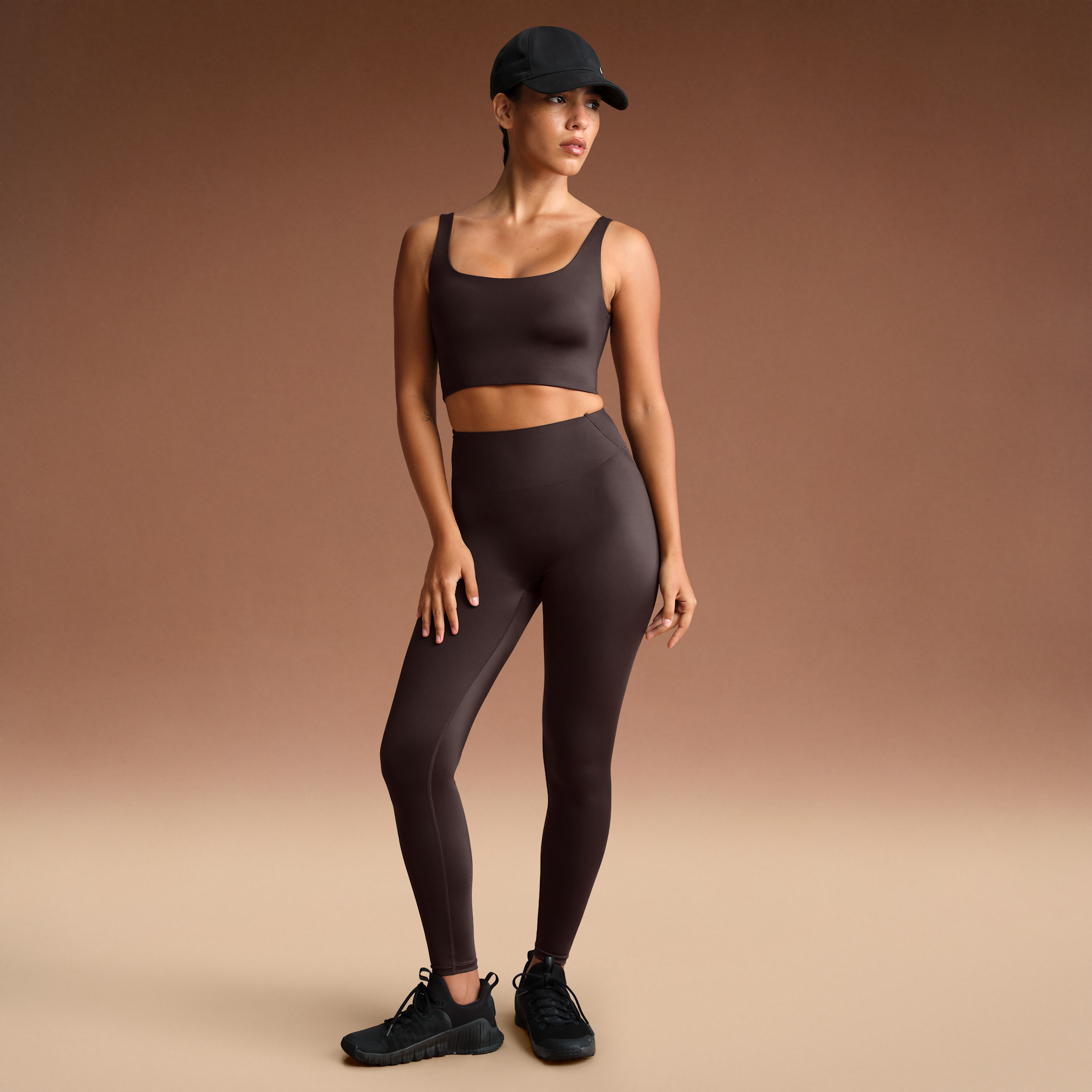 Nike Women'sskims Shine High-waisted Bonded 26" Leggings In Brown