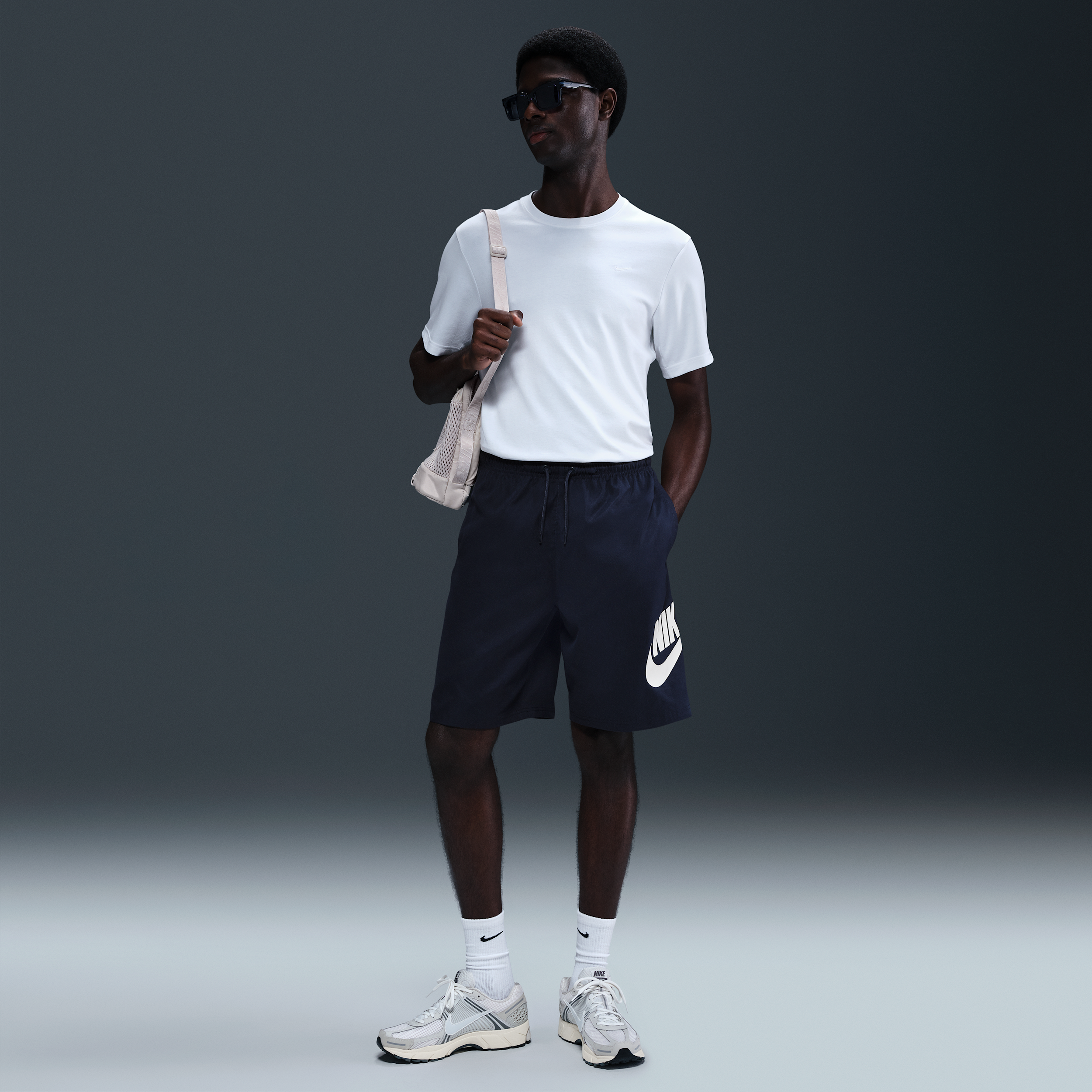 Nike Men's Club Woven Shorts in Blue | FN3303-451