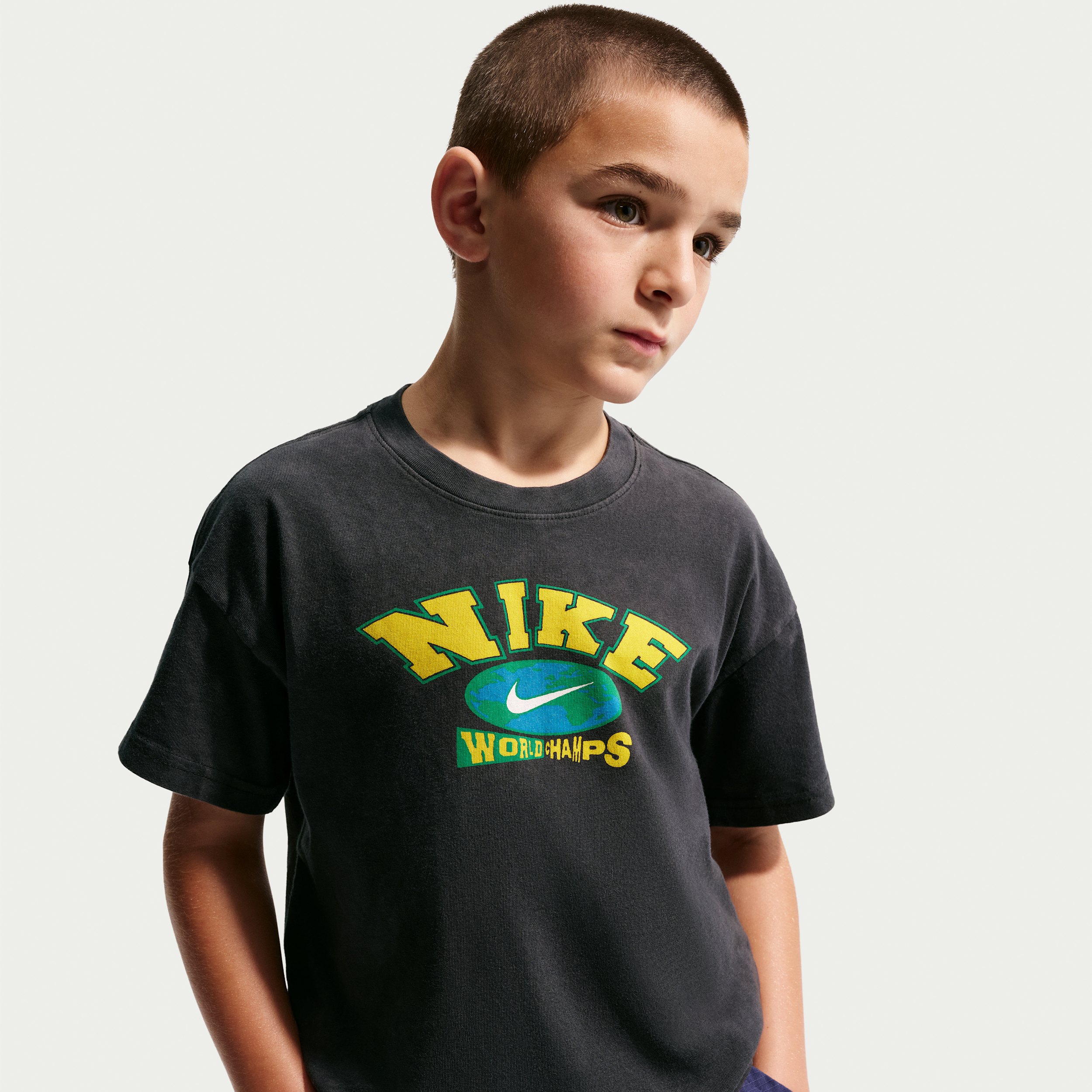 Nike Kids' Sportswear Max90 Retro Logo Graphic Tee, Medium, Black