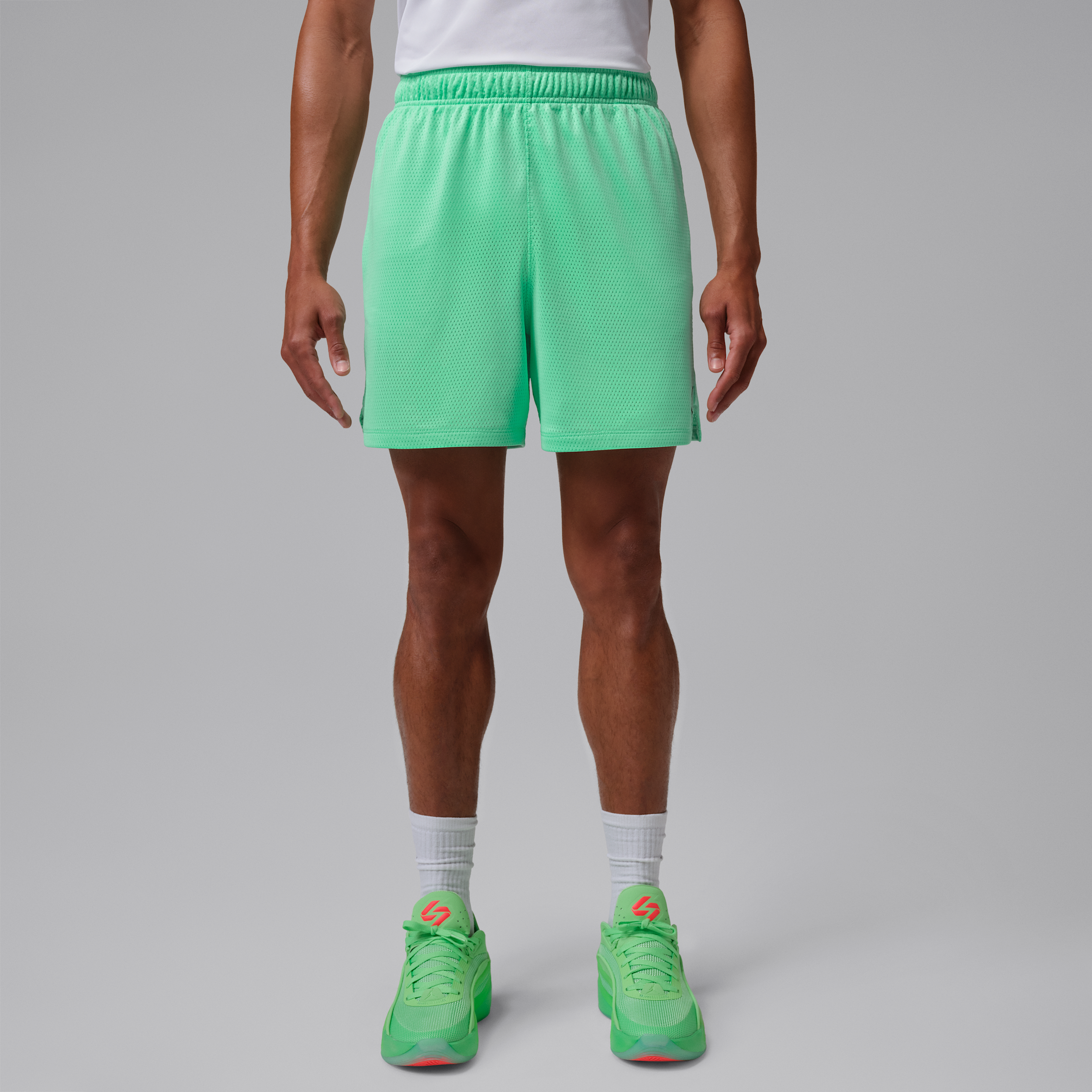 Men's Jordan Sport Essentials 6" Dri-FIT Shorts in Green | IF0891-342