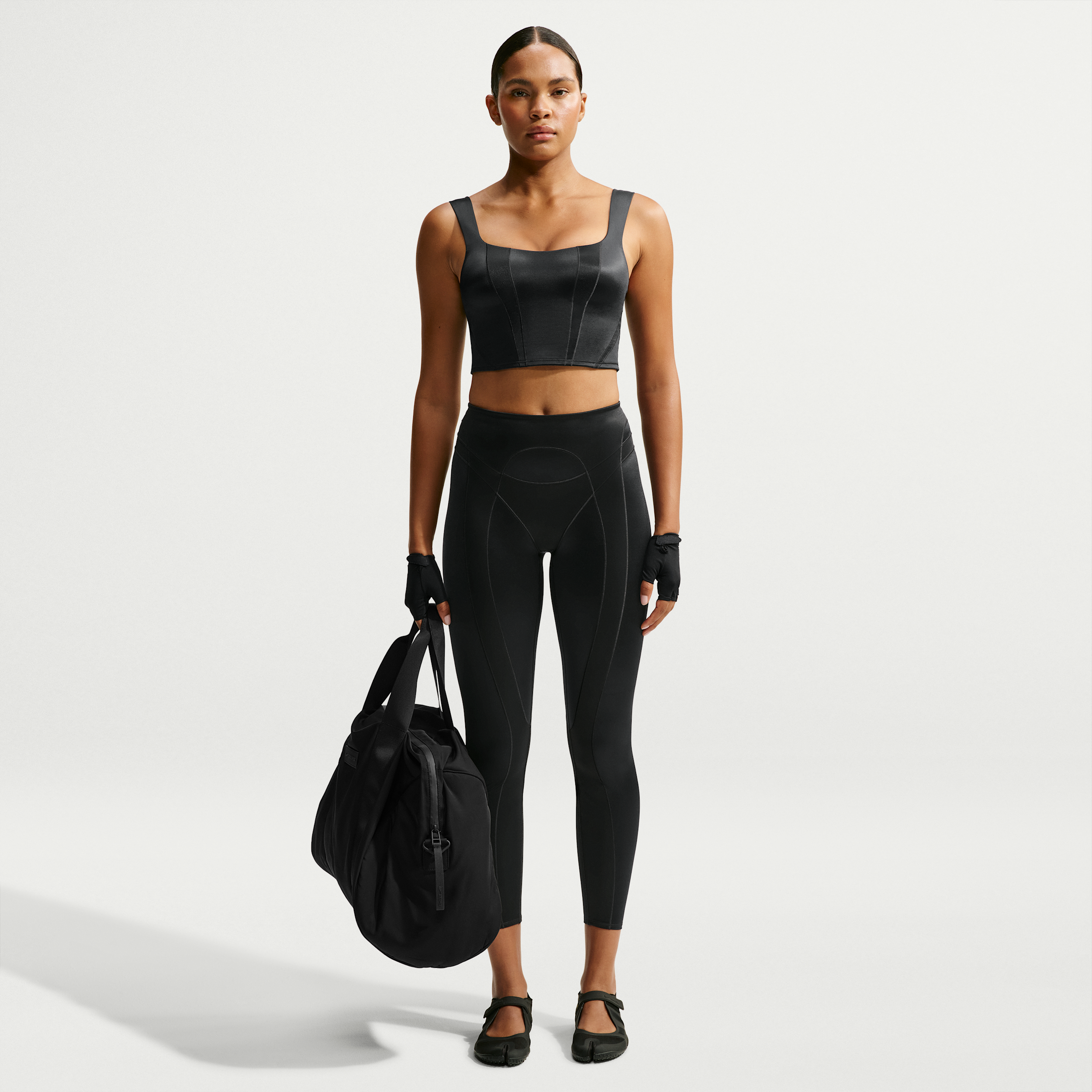 Nike Women's SKIMS Satin Shine High-Waisted 26" Leggings in Black | IV6690-054
