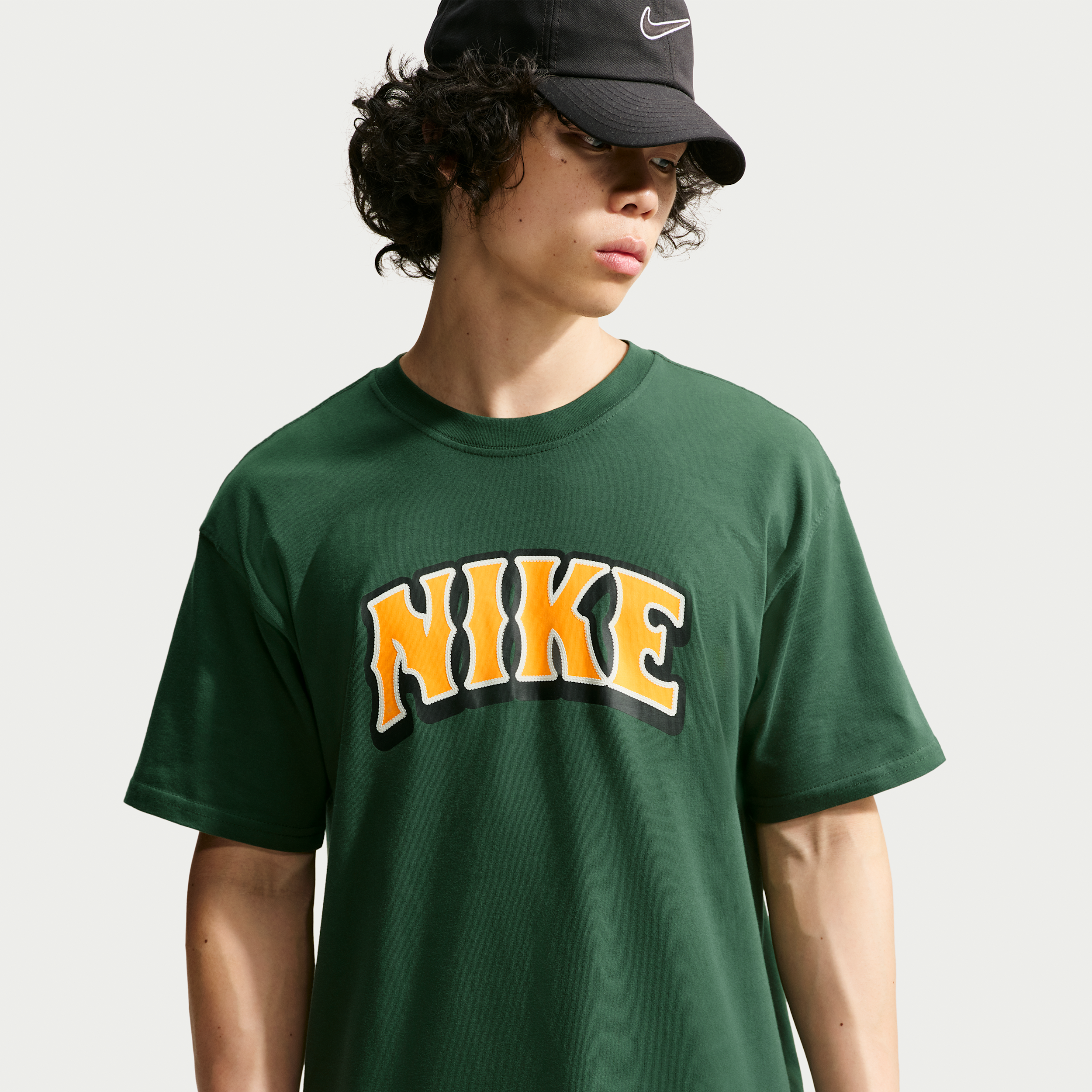Nike Men's Sportswear Arch Logo Graphic T-Shirt, 3XL, Fir