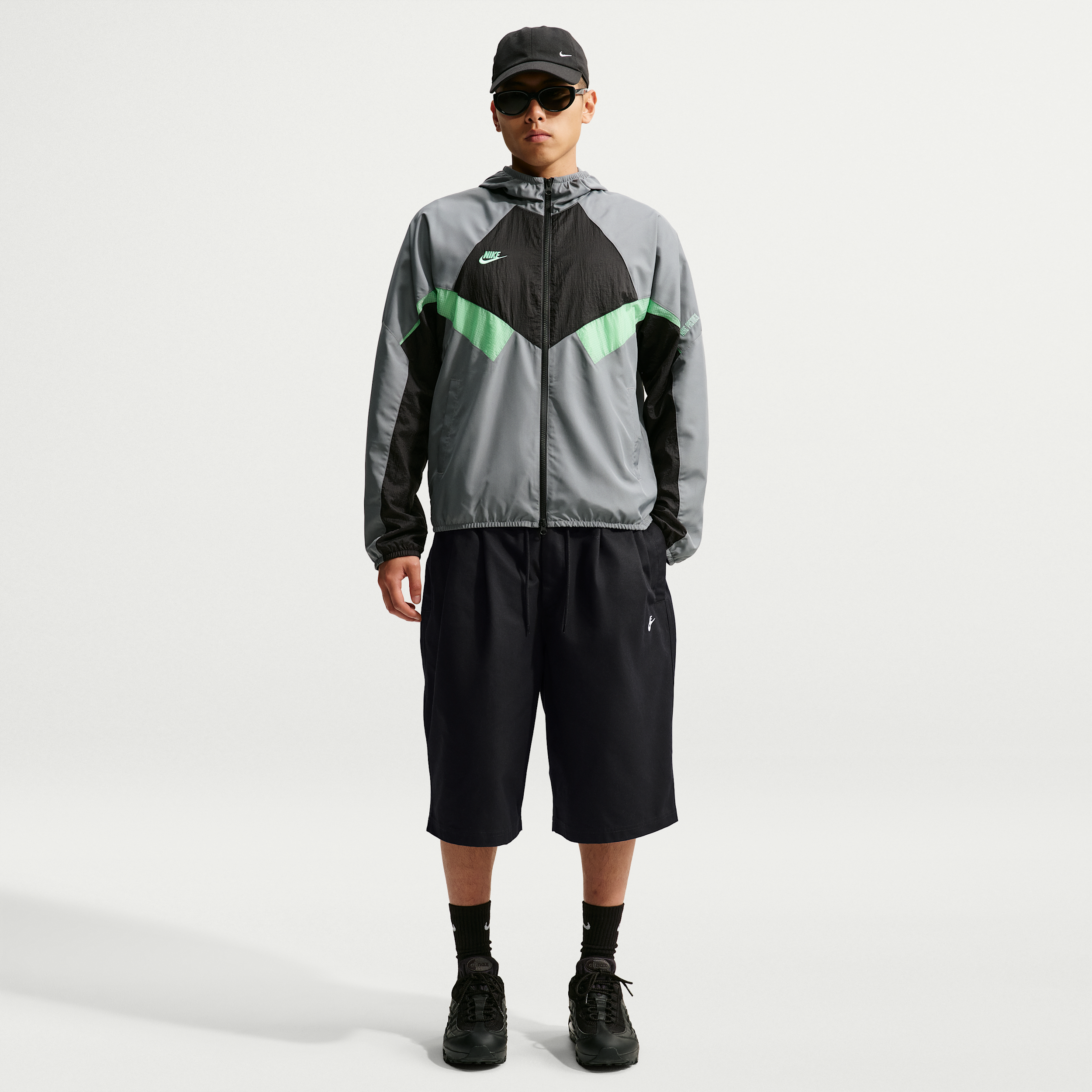 Nike Men's Club Straight Shorts in Black | IO3784-010