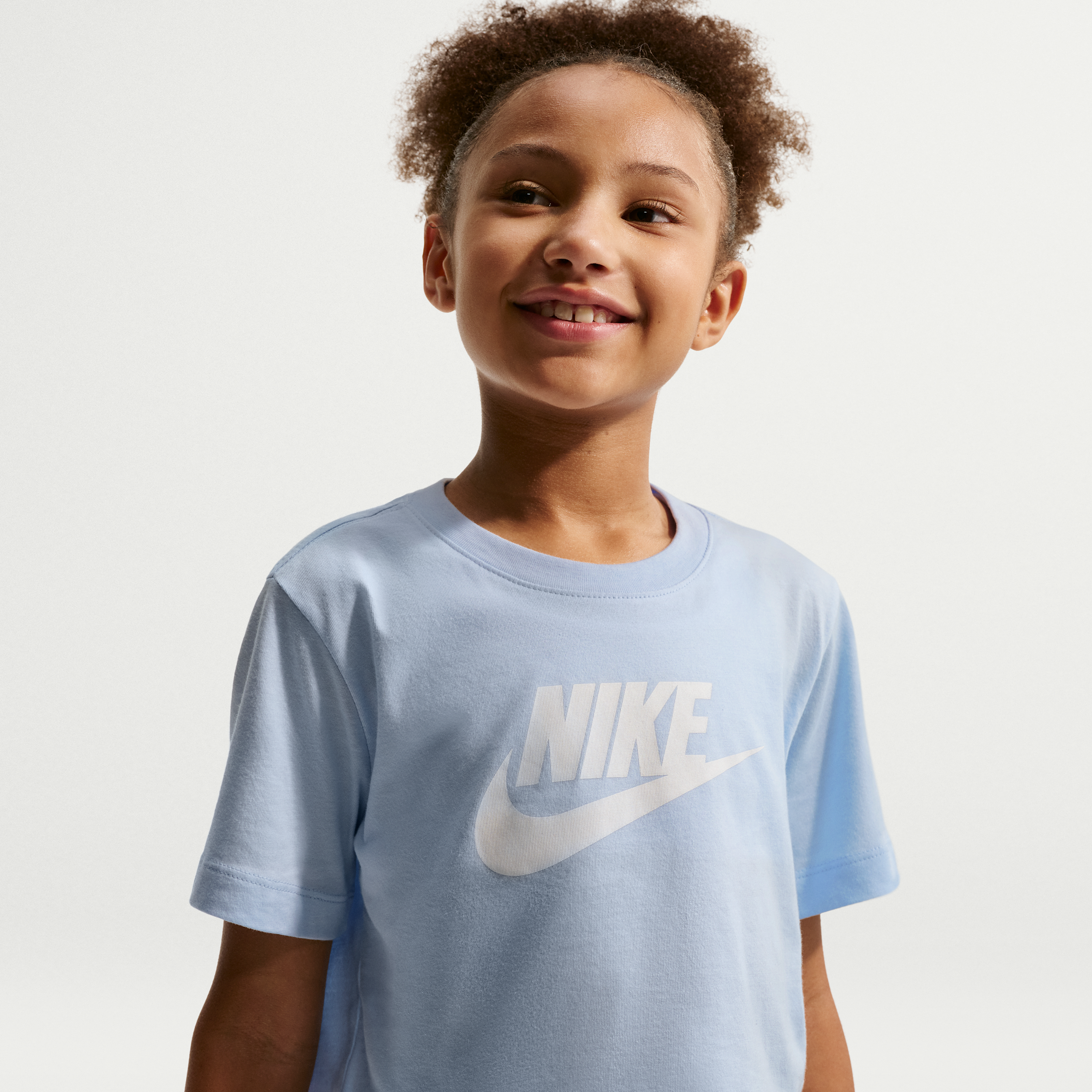 Nike Sportswear Big Kids' (Girls') Cropped T-Shirt in Blue | FZ5548-407