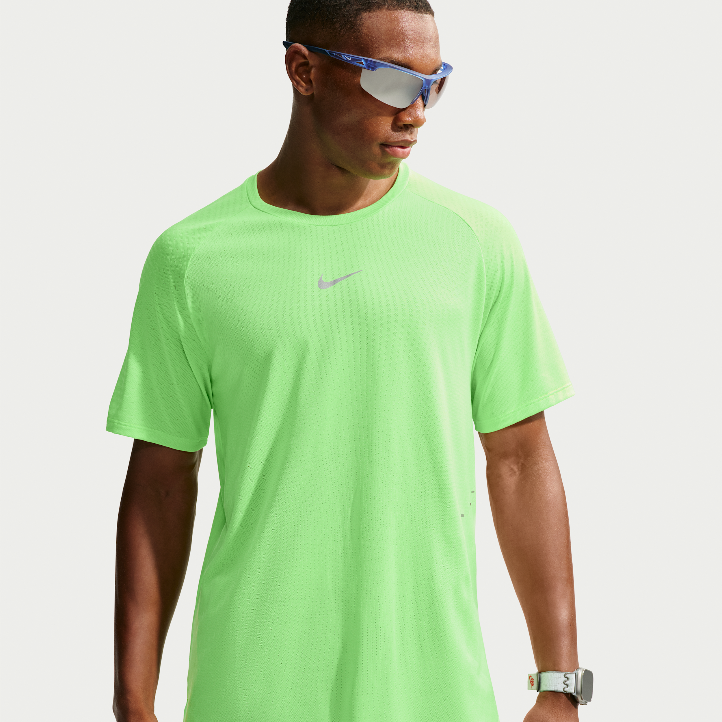 Nike Men's Stride Aero-FIT Short-Sleeve Running Top in Yellow | IH0745-702