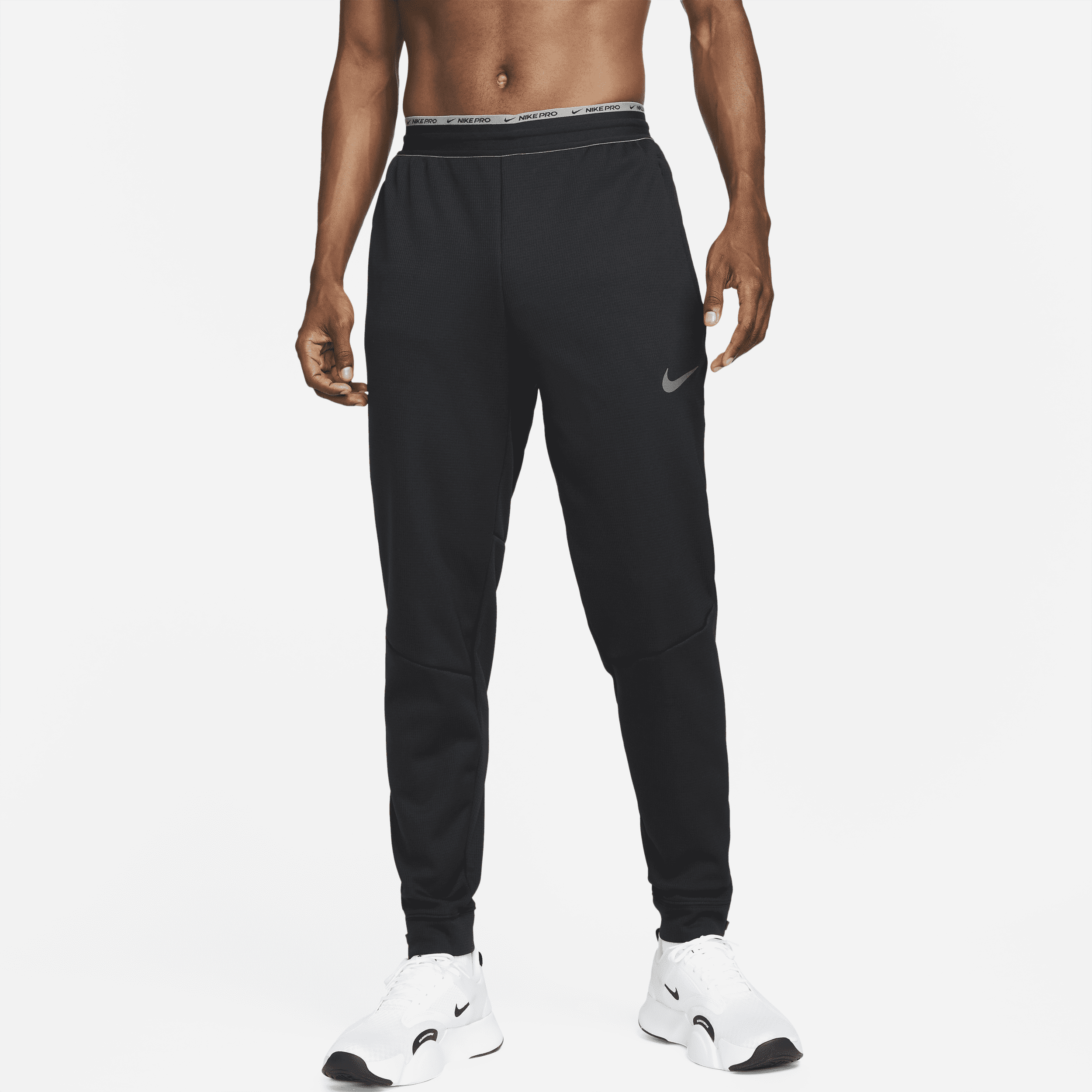 Shop Nike Men's  Therma Sphere Therma-fit Fitness Pants In Black
