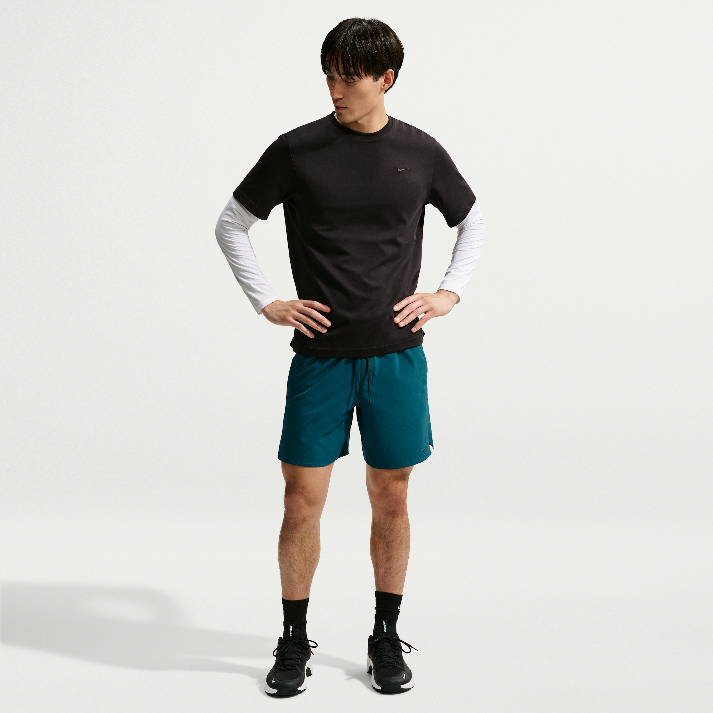 Nike Men's Unlimited Dri-FIT 7" Unlined Versatile Shorts in Green | DV9340-347