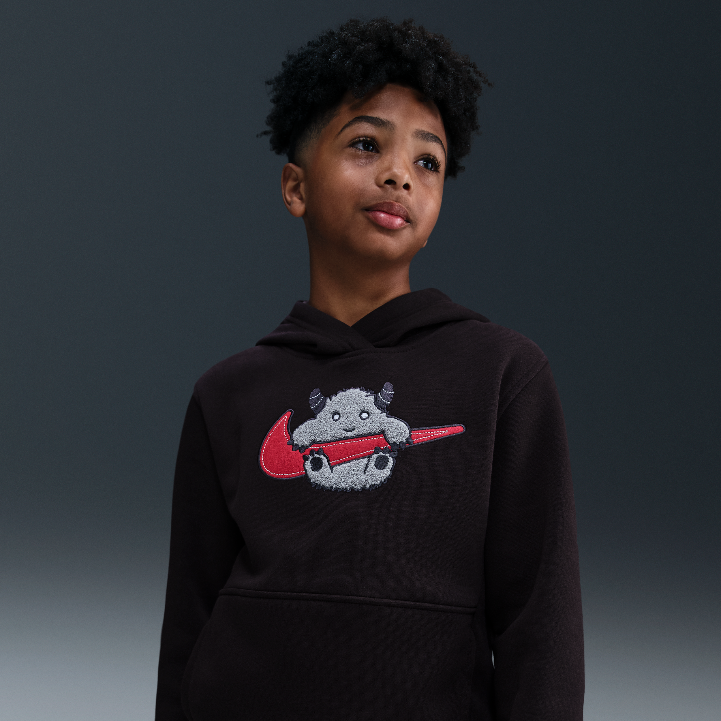 Nike Sportswear Club Fleece Big Kids' Pullover Hoodie in Red | IM8892-652